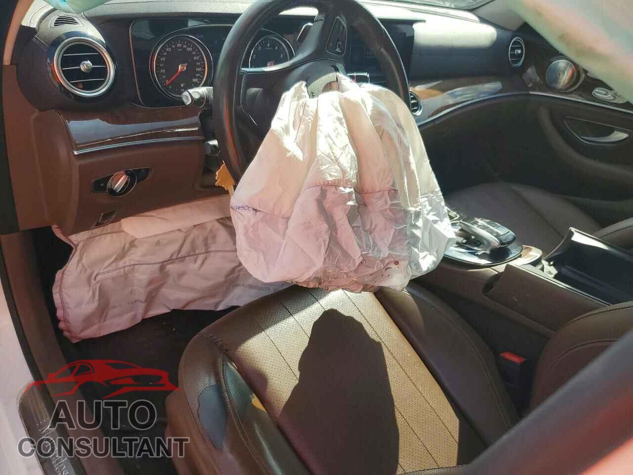 MERCEDES-BENZ E-CLASS 2017 - WDDZF4KB3HA071894