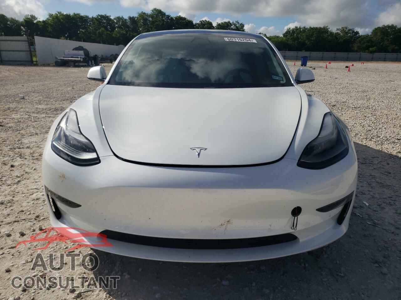 TESLA MODEL 3 2021 - 5YJ3E1EA4MF093845