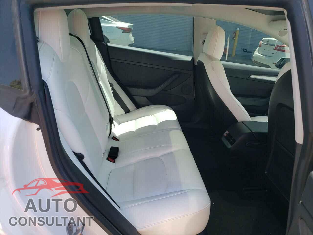 TESLA MODEL 3 2021 - 5YJ3E1EA1MF062309