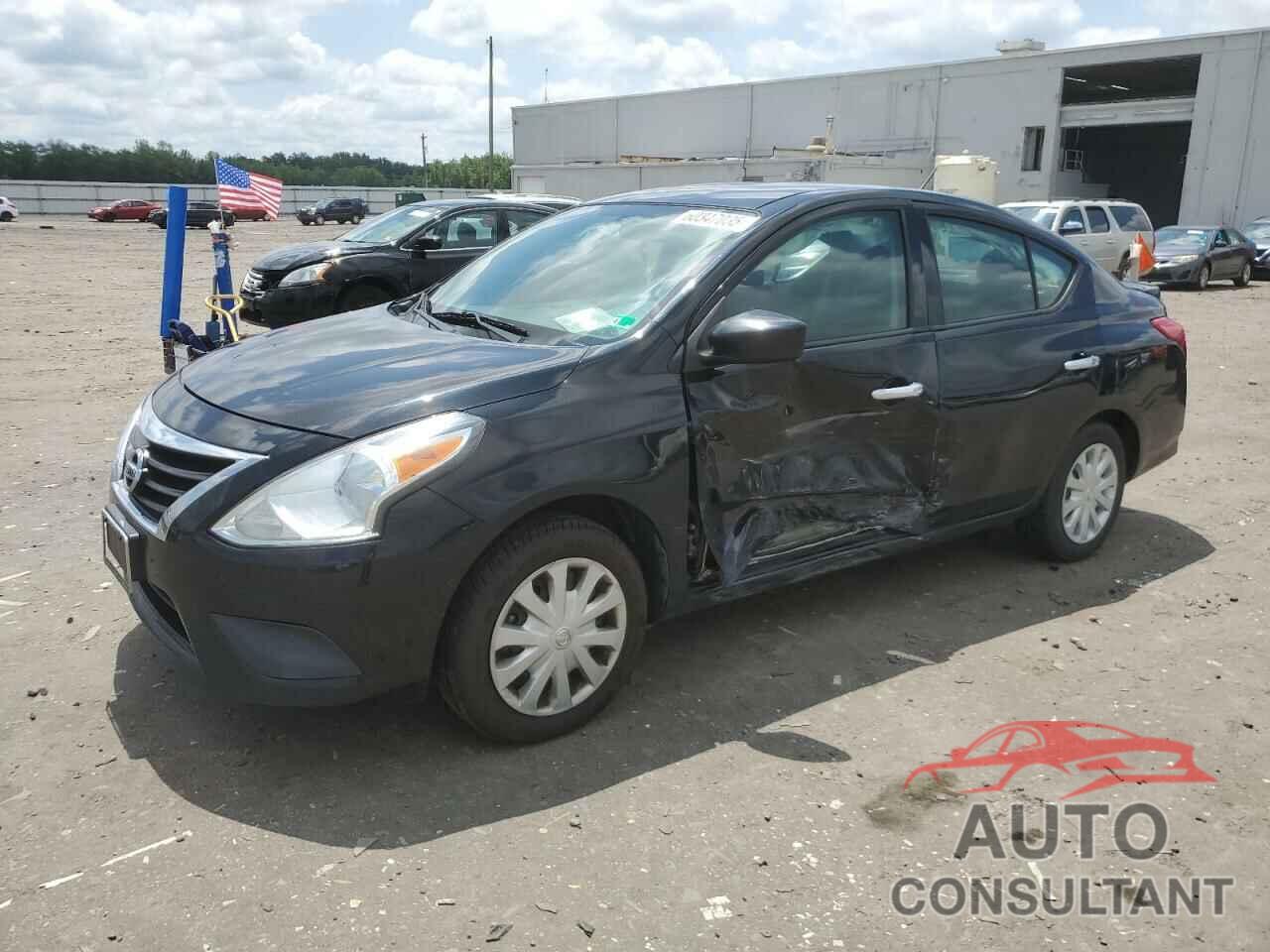 NISSAN VERSA 2018 - 3N1CN7AP9JL802847