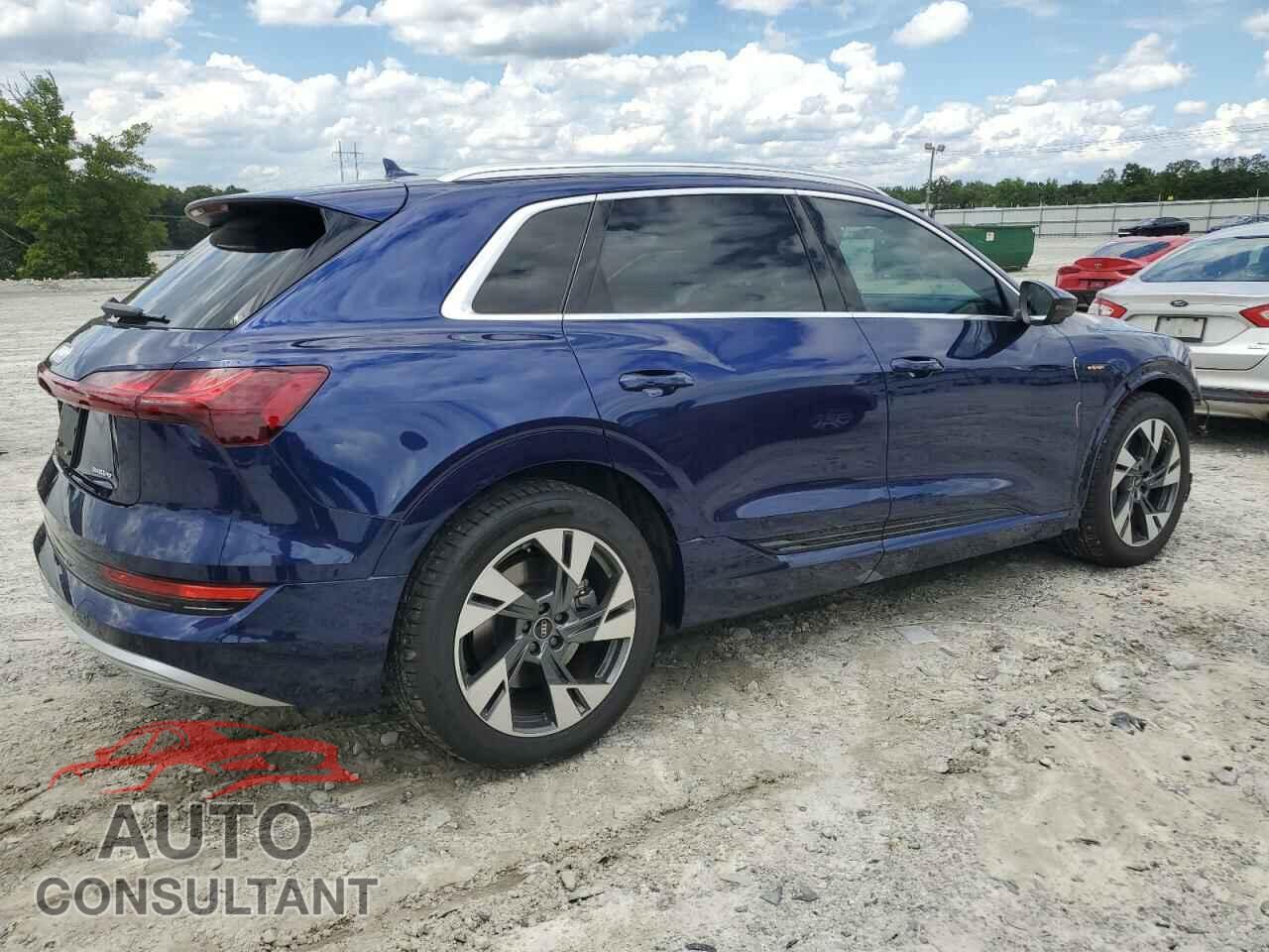 AUDI E-TRON 2023 - WA1LAAGE7PB004654