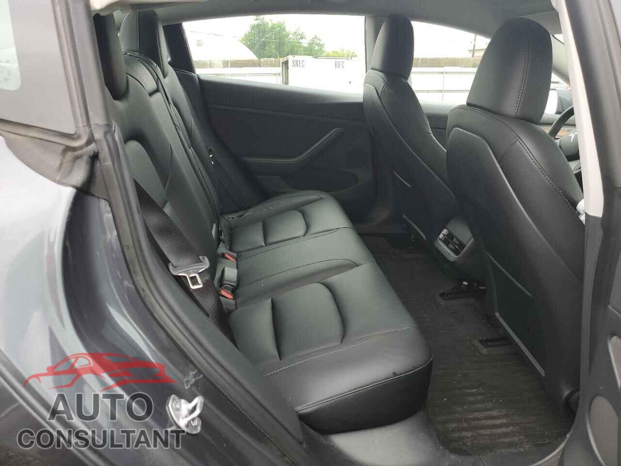 TESLA MODEL 3 2023 - 5YJ3E1EA0PF673646