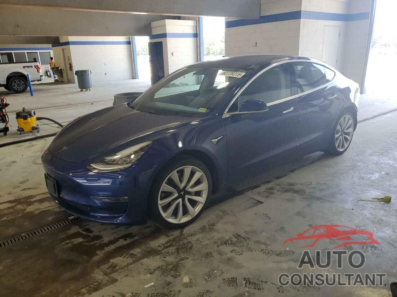TESLA MODEL 3 2018 - 5YJ3E1EB3JF116066