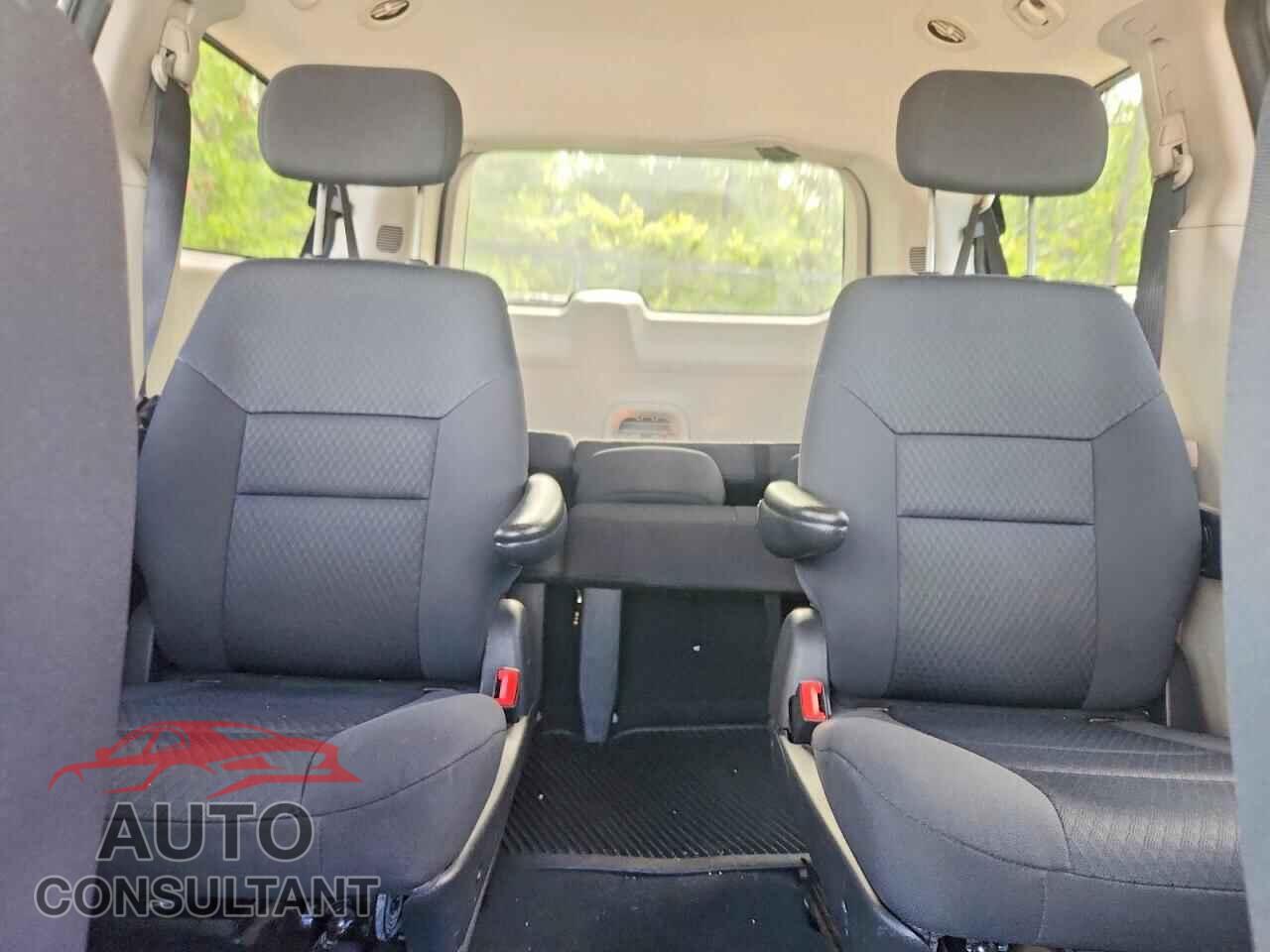DODGE CARAVAN 2010 - 2D4RN4DE9AR275382
