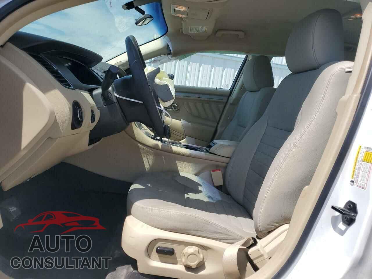 FORD TAURUS 2017 - 1FAHP2D84HG119799