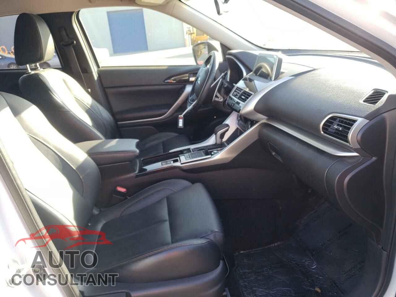 MITSUBISHI ECLIPSE 2018 - JA4AT5AA4JZ041545