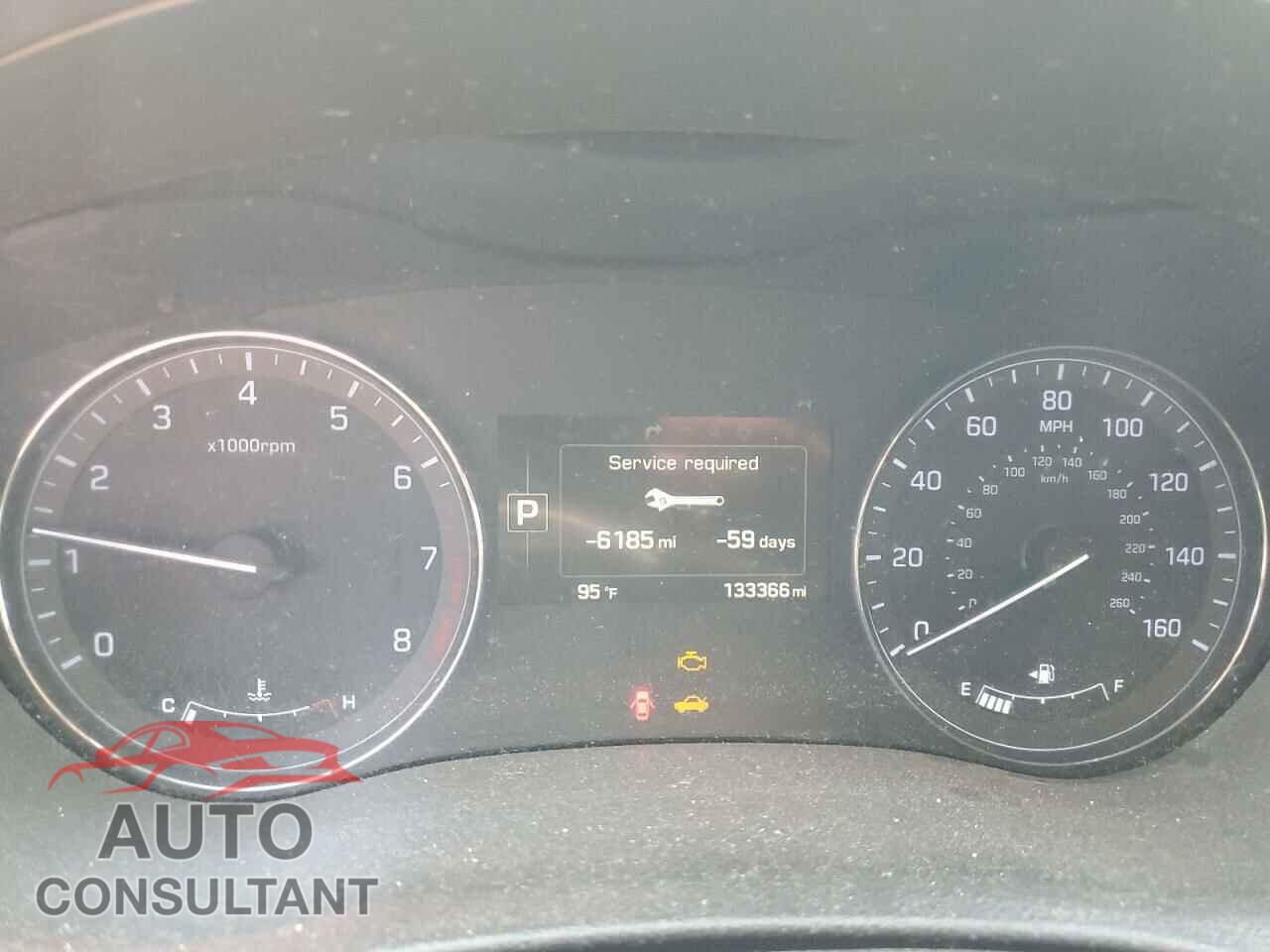 HYUNDAI GENESIS 2016 - KMHGN4JE8GU138532
