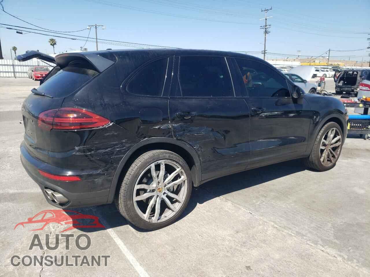 PORSCHE CAYENNE 2016 - WP1AB2A29GLA95997
