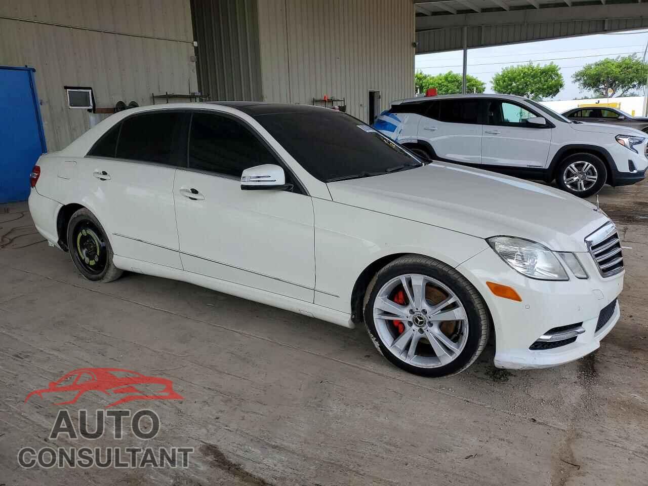 MERCEDES-BENZ E-CLASS 2012 - WDDHF8JB8CA652790