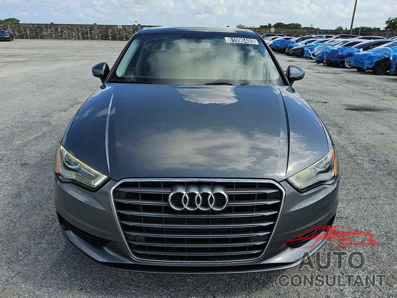 AUDI A3 2016 - WAUA7GFF1G1067762
