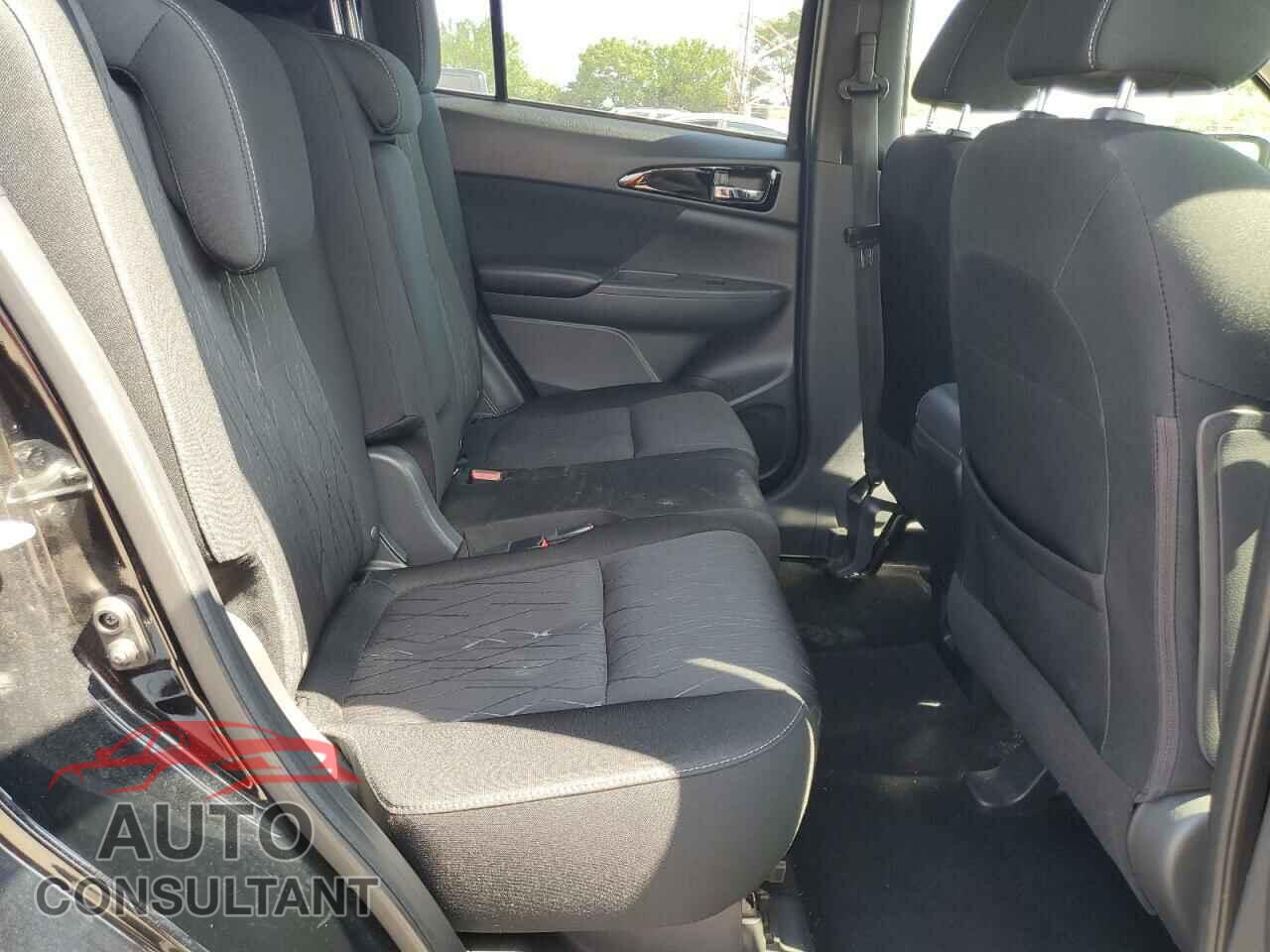 MITSUBISHI ECLIPSE 2018 - JA4AT5AA9JZ049043