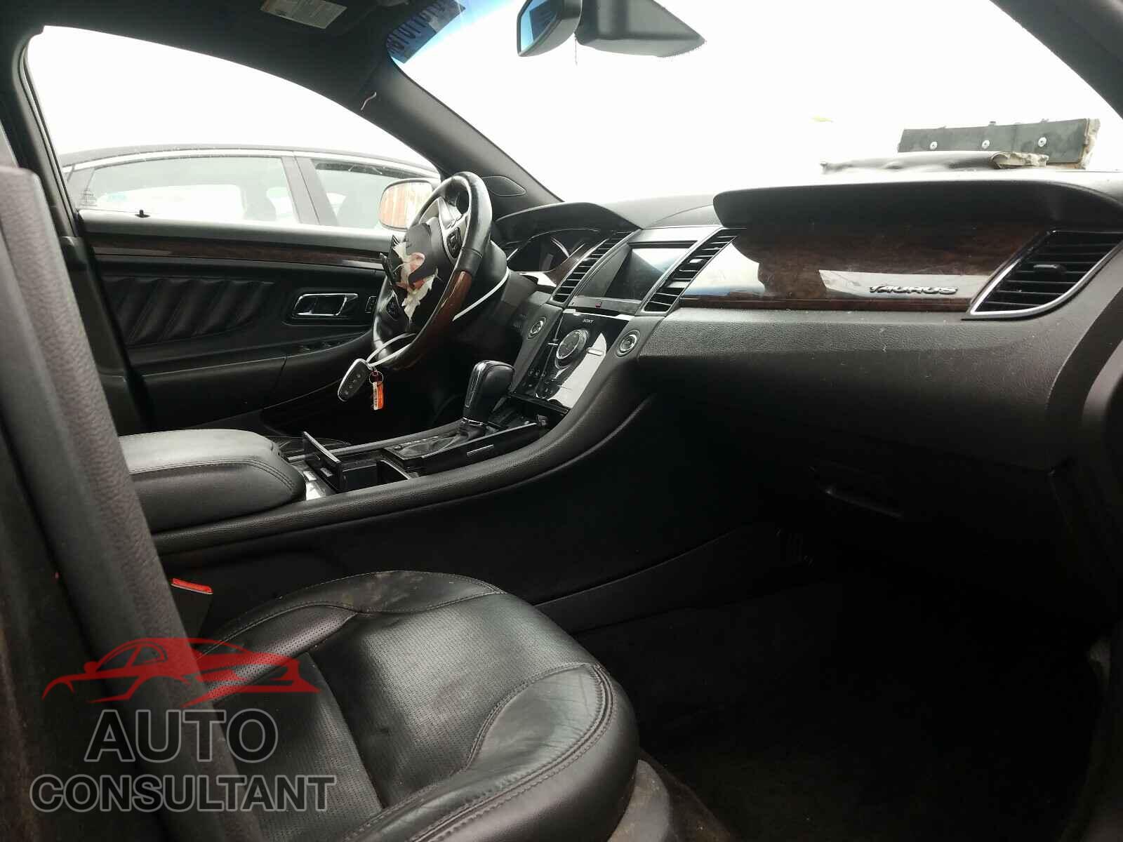 FORD TAURUS 2017 - 1FAHP2F82HG123508