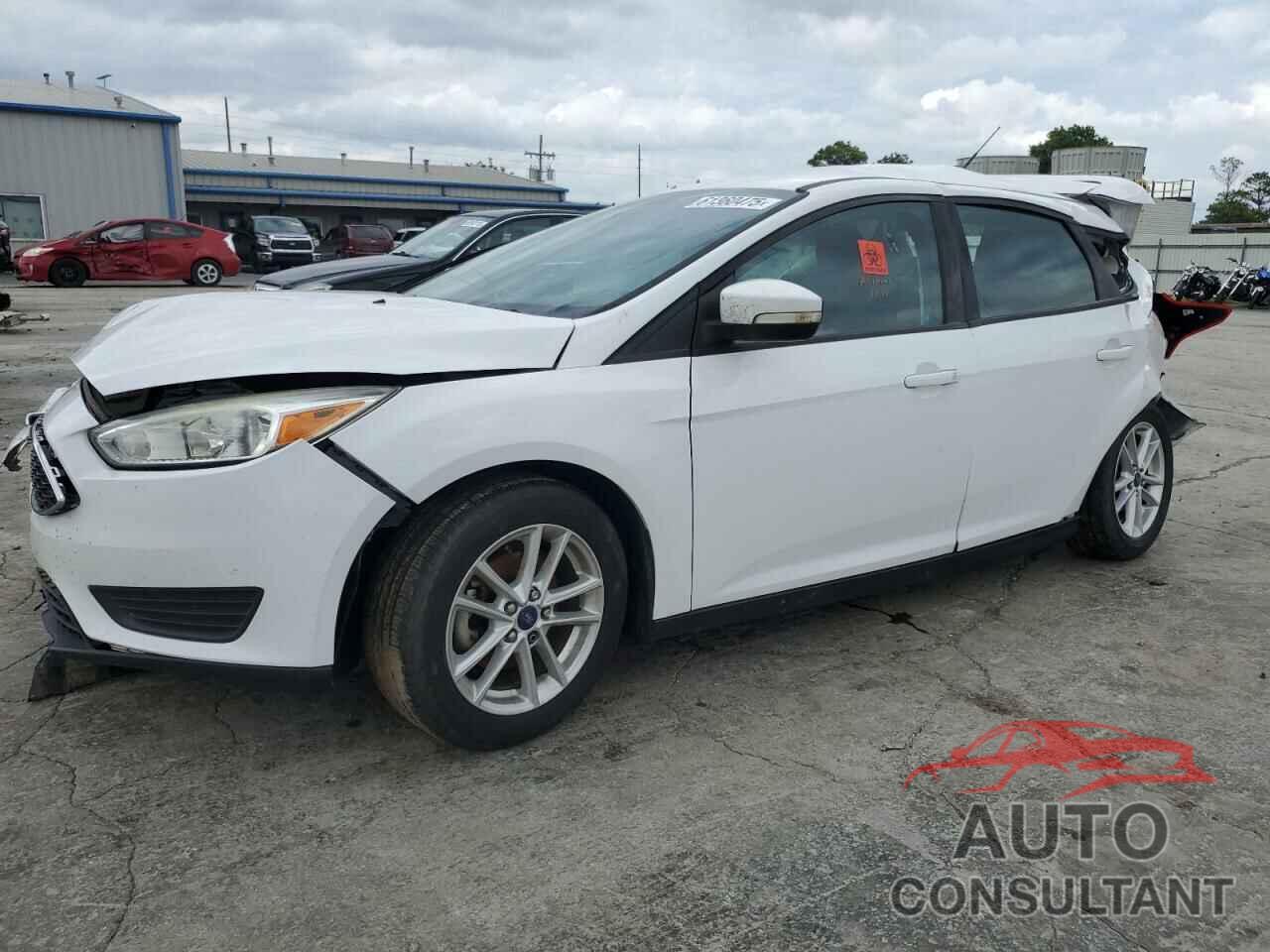 FORD FOCUS 2015 - 1FADP3K21FL374630