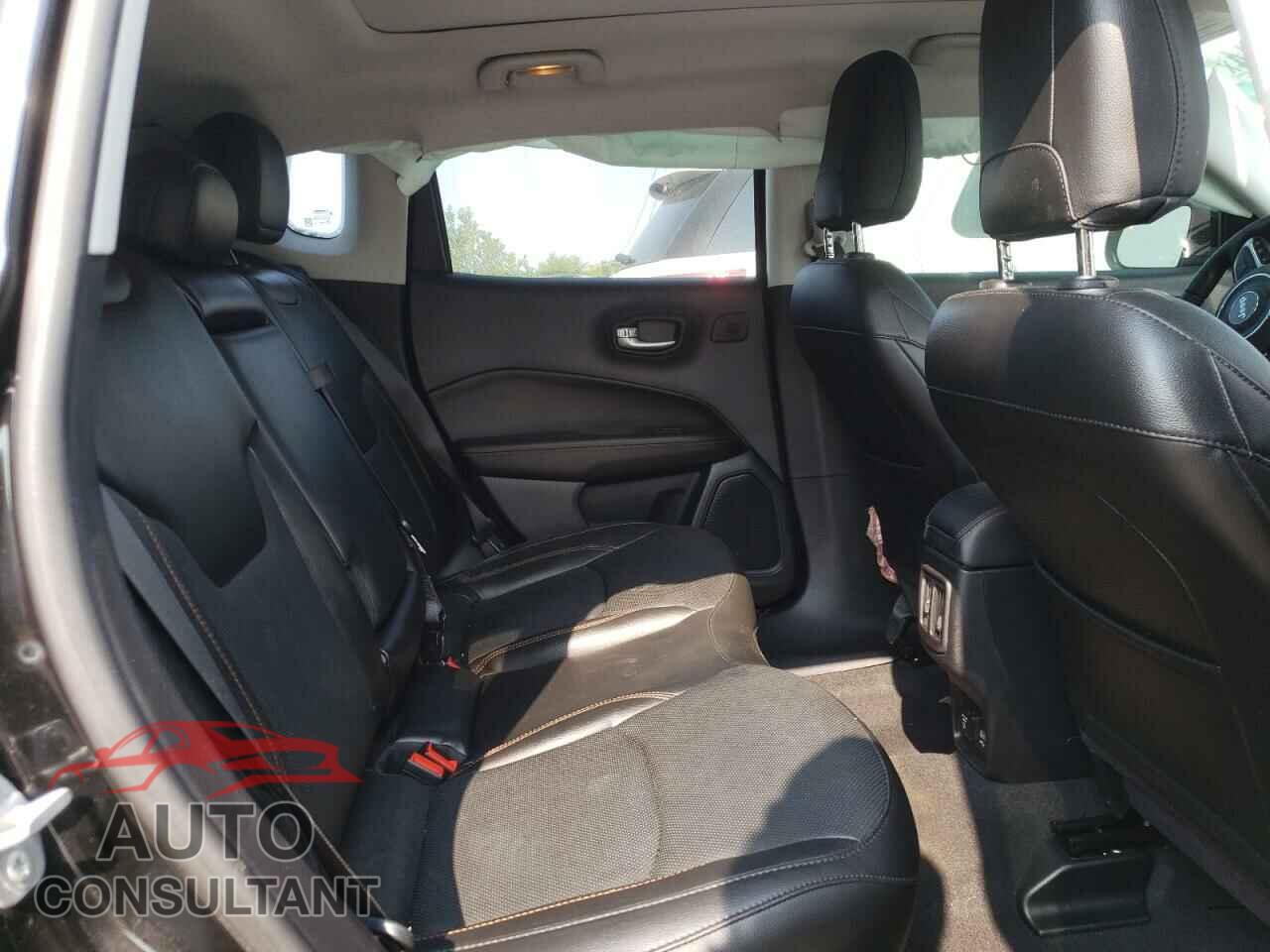 JEEP COMPASS 2021 - 3C4NJDCB9MT512503