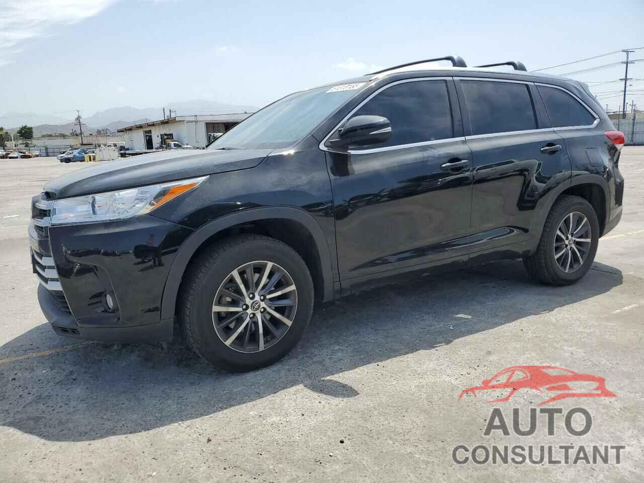 TOYOTA HIGHLANDER 2018 - 5TDKZRFH1JS537037