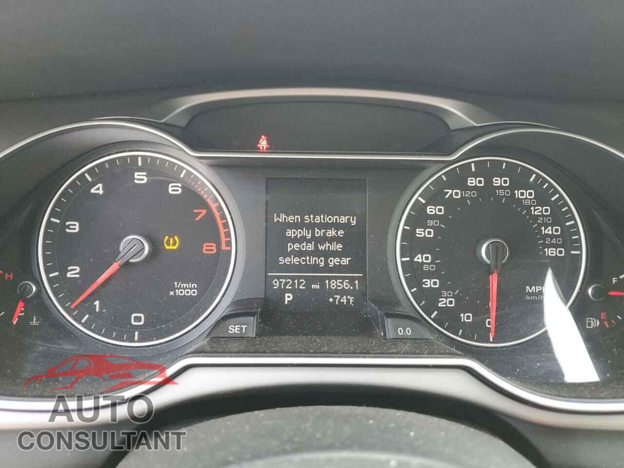 AUDI A4 2013 - WAUAFAFL0DN032110