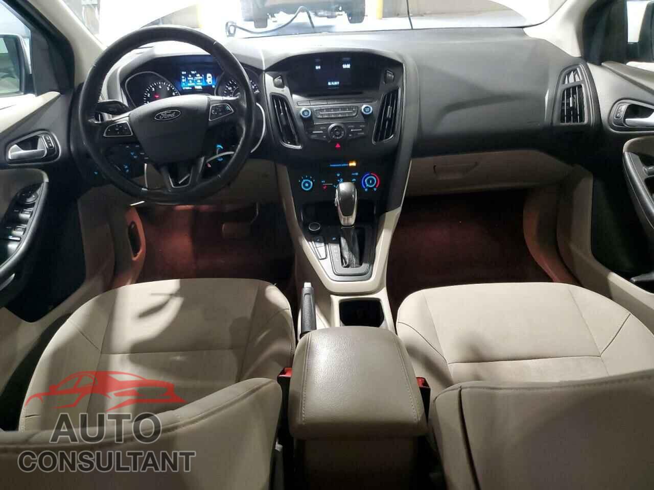 FORD FOCUS 2017 - 1FADP3F26HL243335