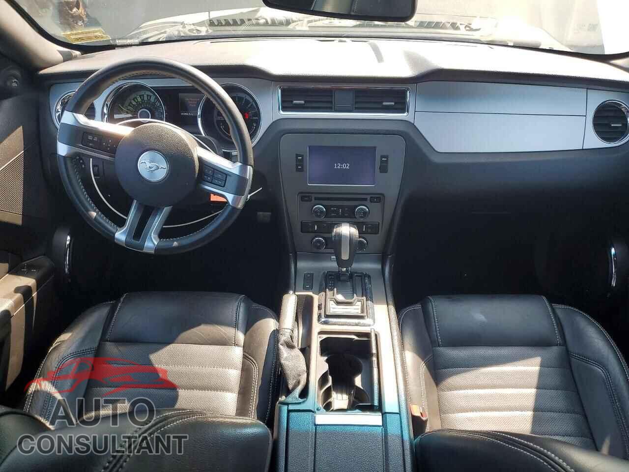 FORD MUSTANG 2013 - 1ZVBP8CFXD5200599