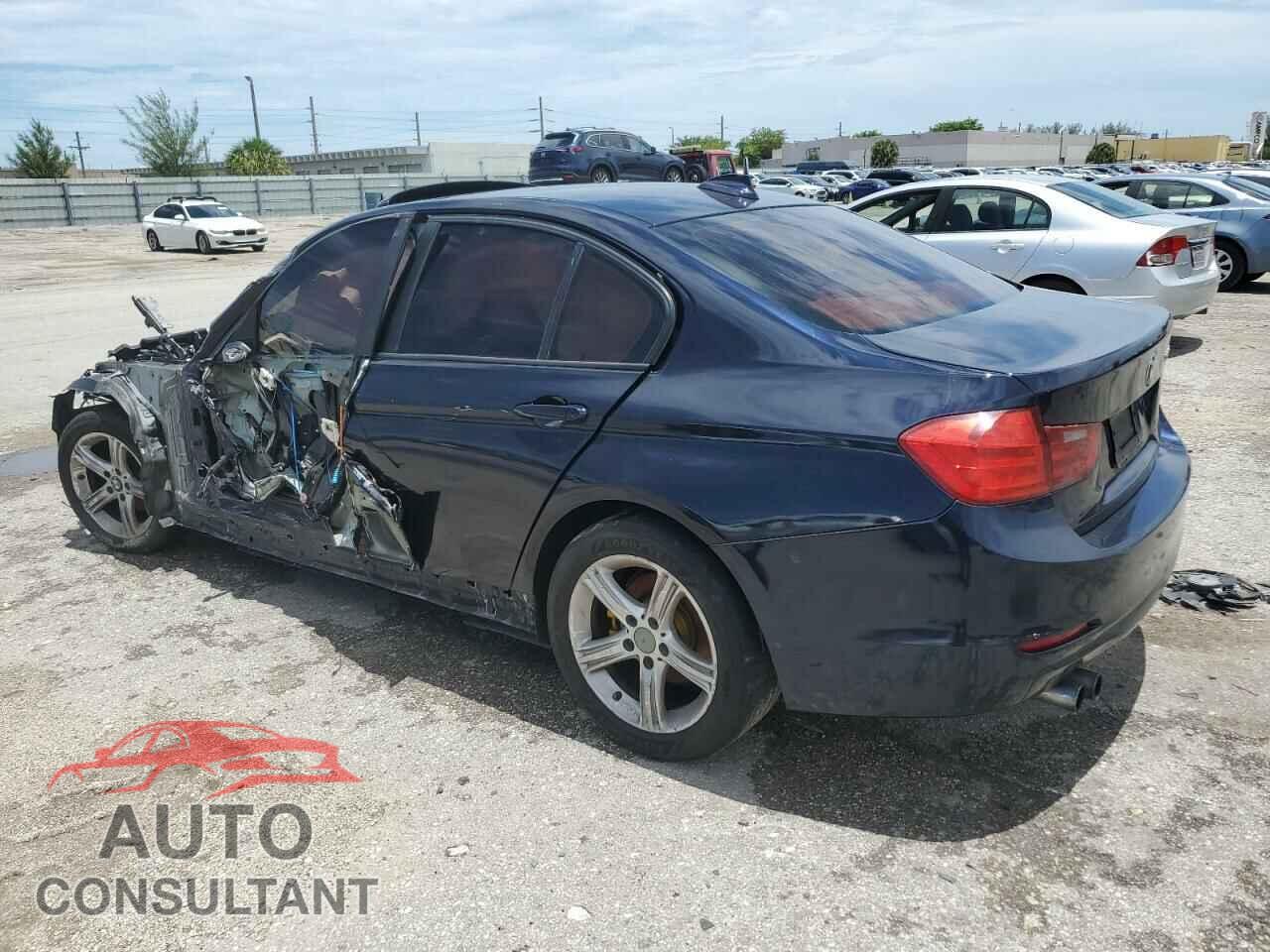 BMW 3 SERIES 2012 - WBA3A5G5XCNP17387
