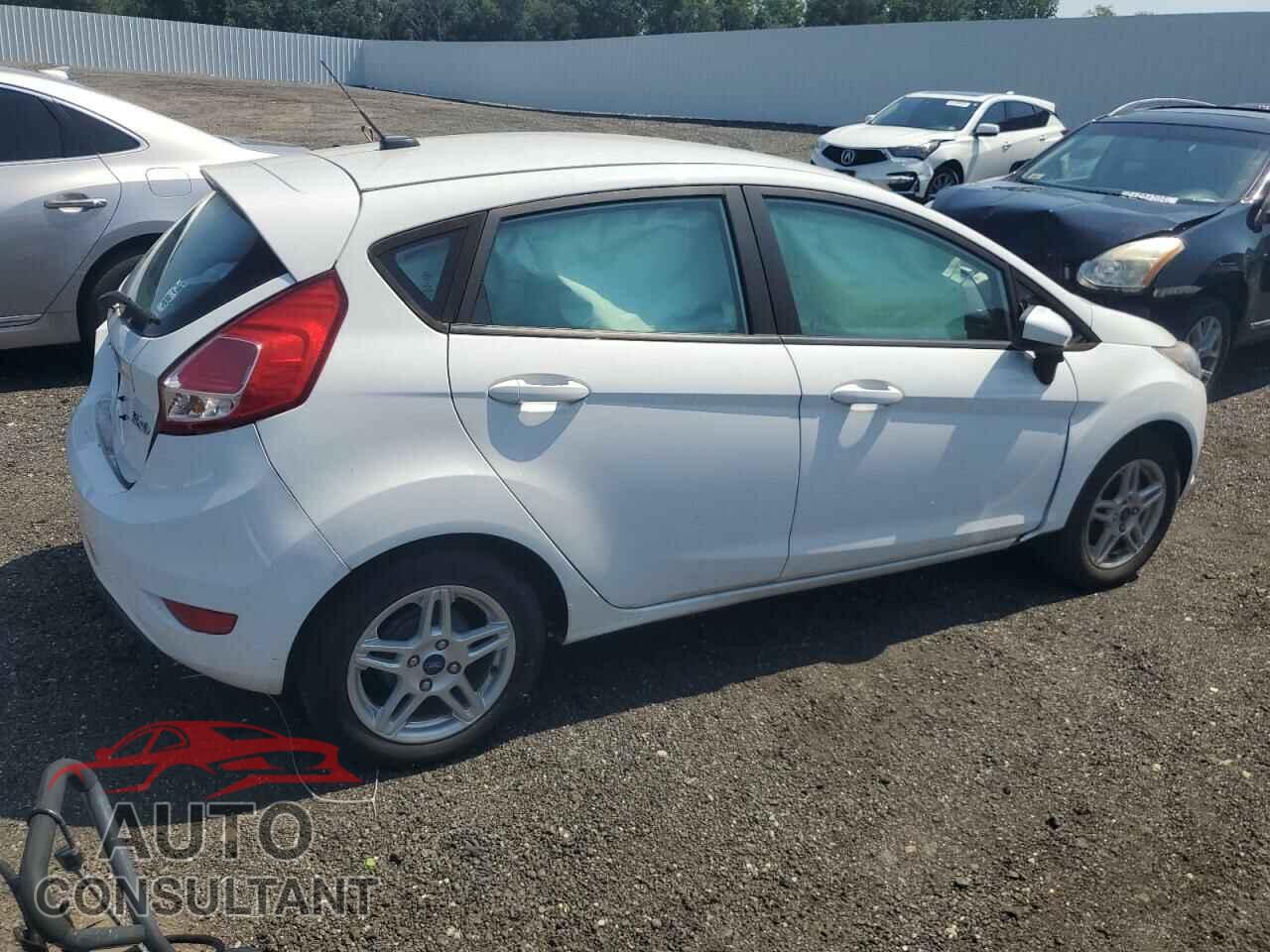 FORD FIESTA 2017 - 3FADP4EJ9HM129519
