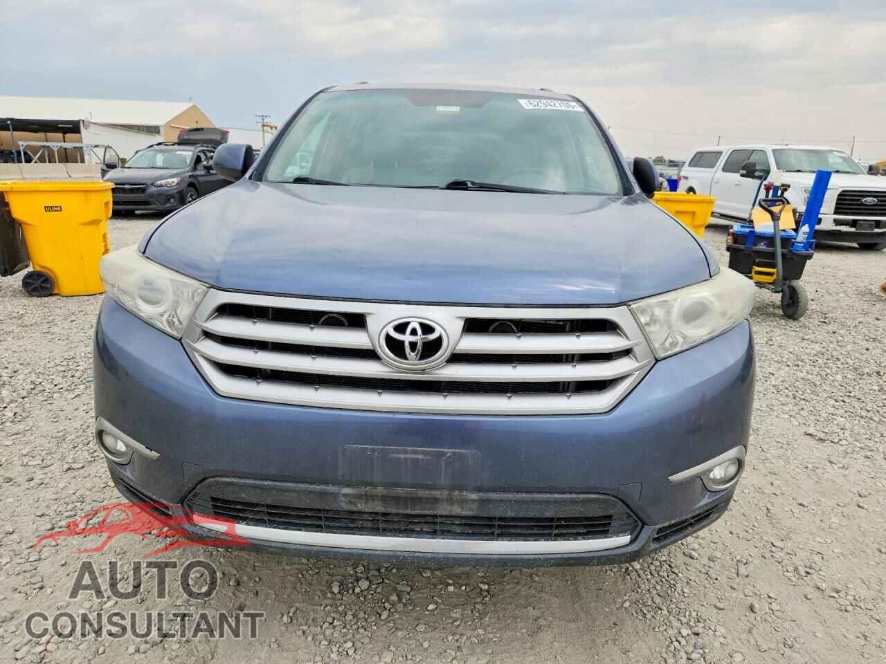 TOYOTA HIGHLANDER 2013 - 5TDBK3EH8DS186859