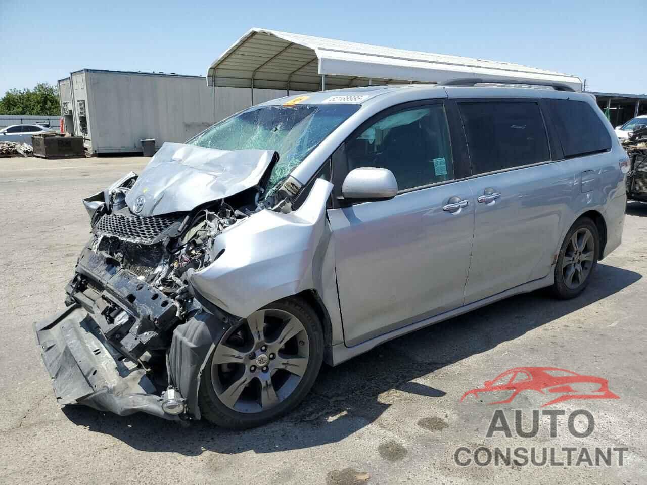 TOYOTA SIENNA 2015 - 5TDXK3DC3FS654169