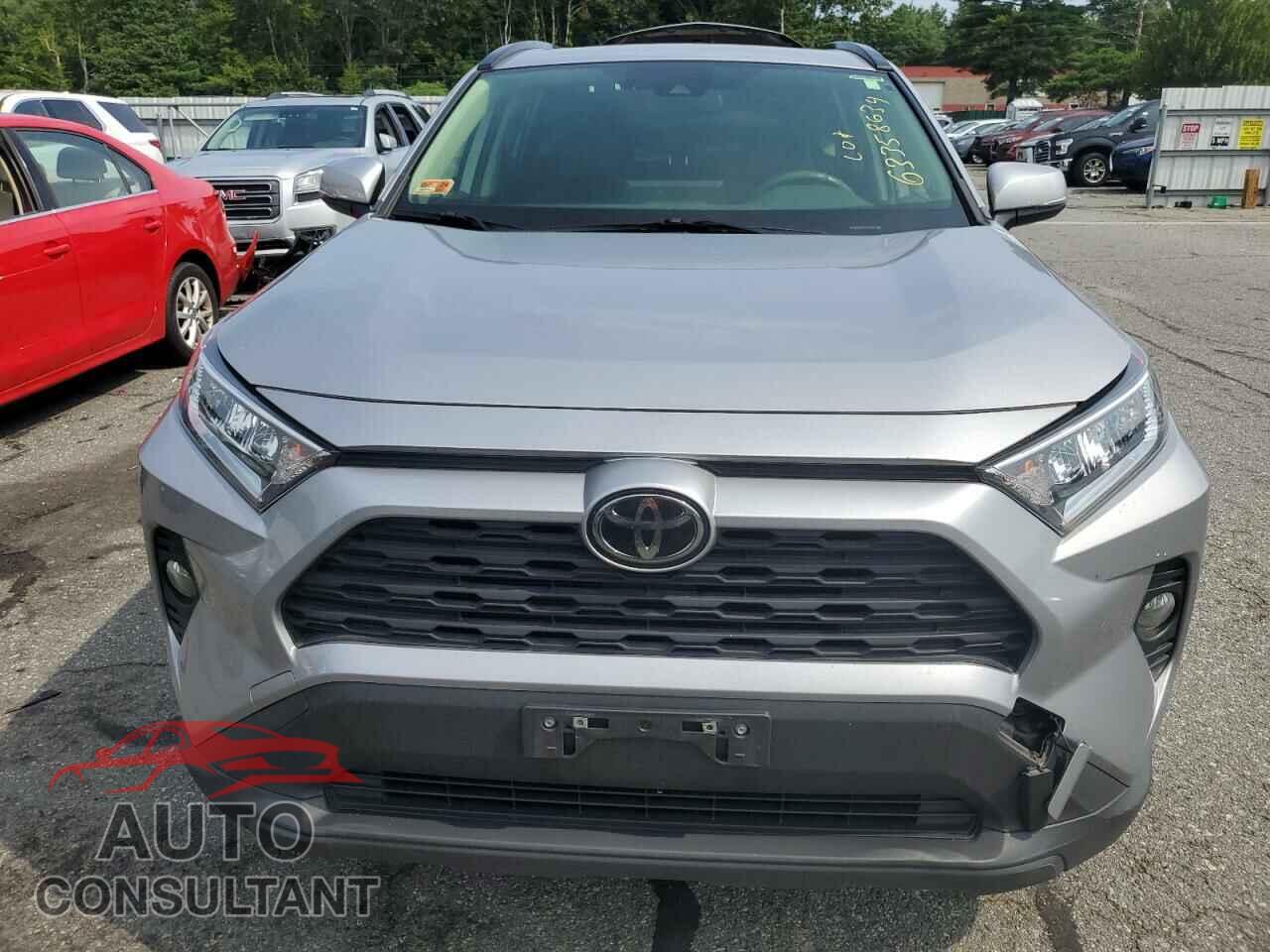 TOYOTA RAV4 2020 - JTMP1RFV2LD061477