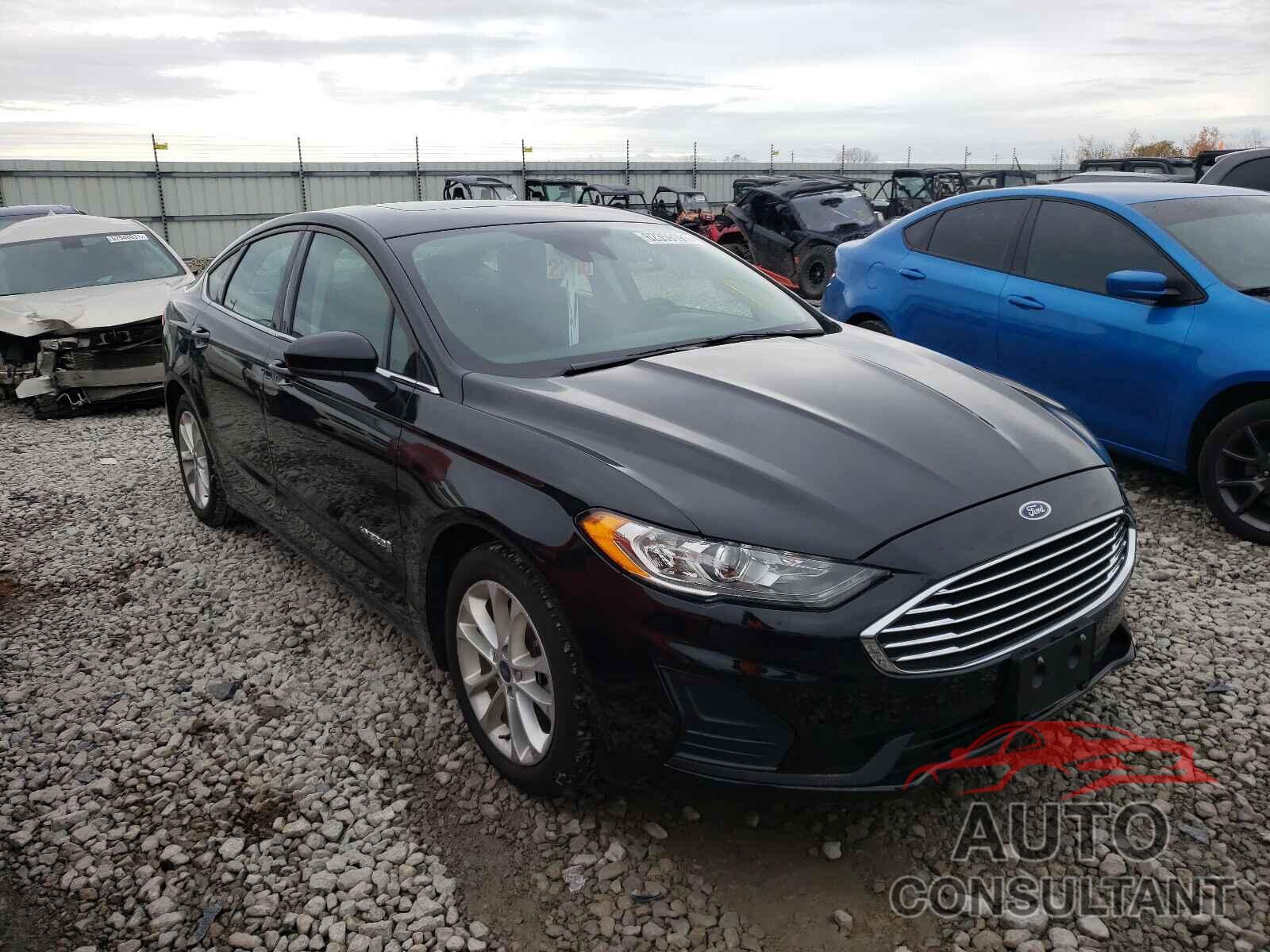 FORD FUSION 2019 - 3FA6P0LU4KR195565