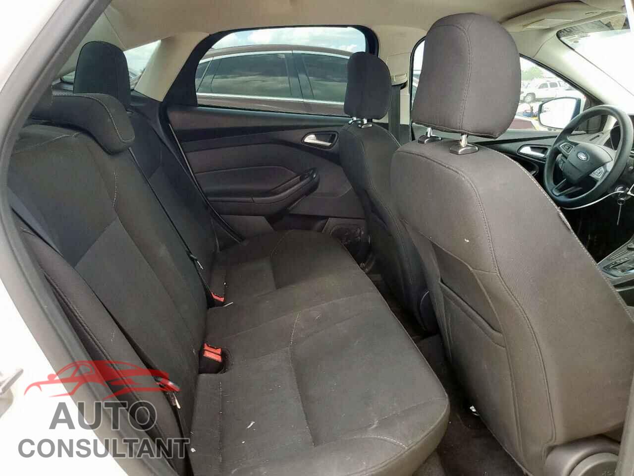 FORD FOCUS 2016 - 1FADP3F20GL245385