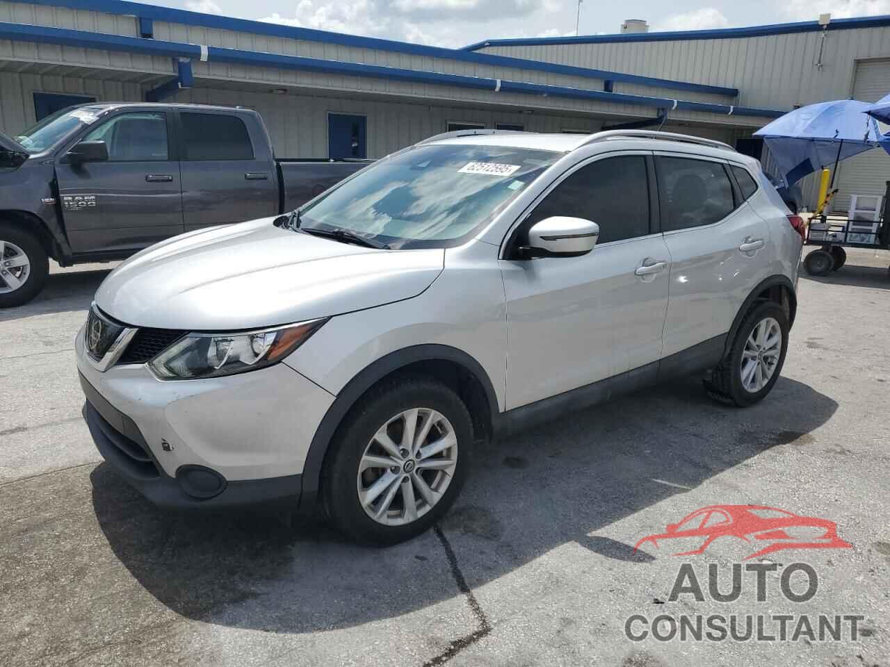 NISSAN ROGUE 2019 - JN1BJ1CP0KW239152