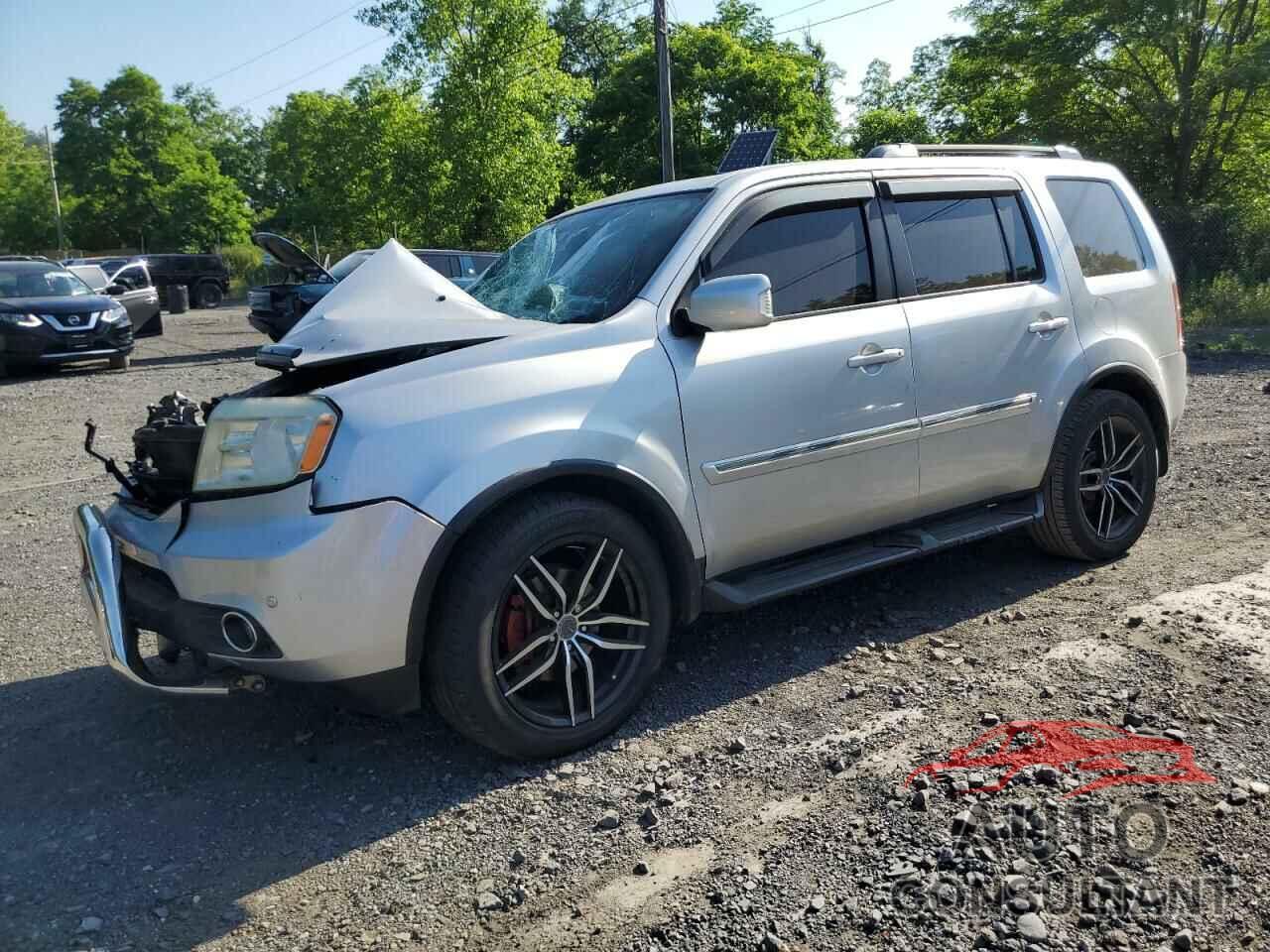 HONDA PILOT 2013 - 5FNYF4H98DB056271