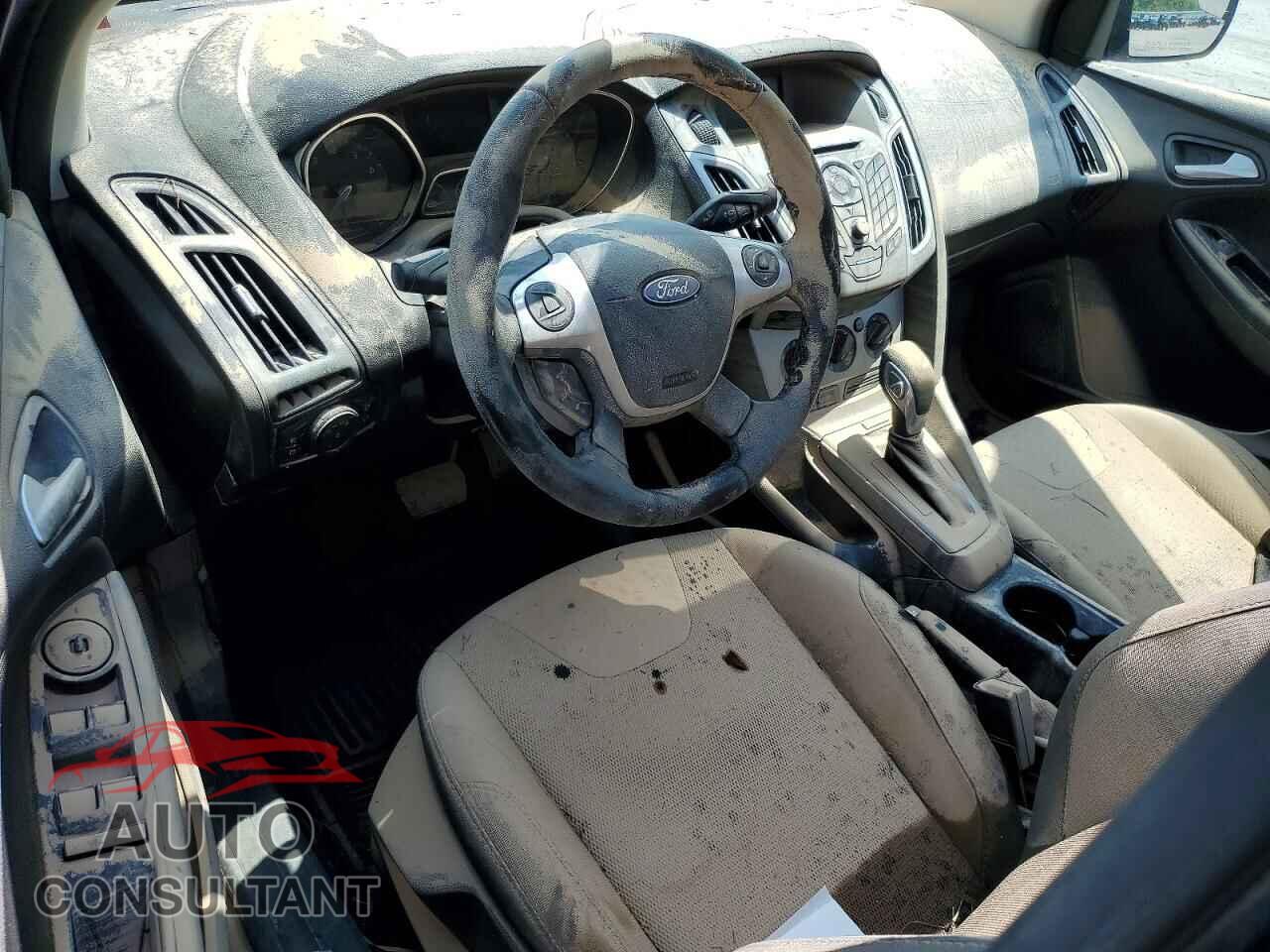 FORD FOCUS 2014 - 1FADP3F2XEL425809