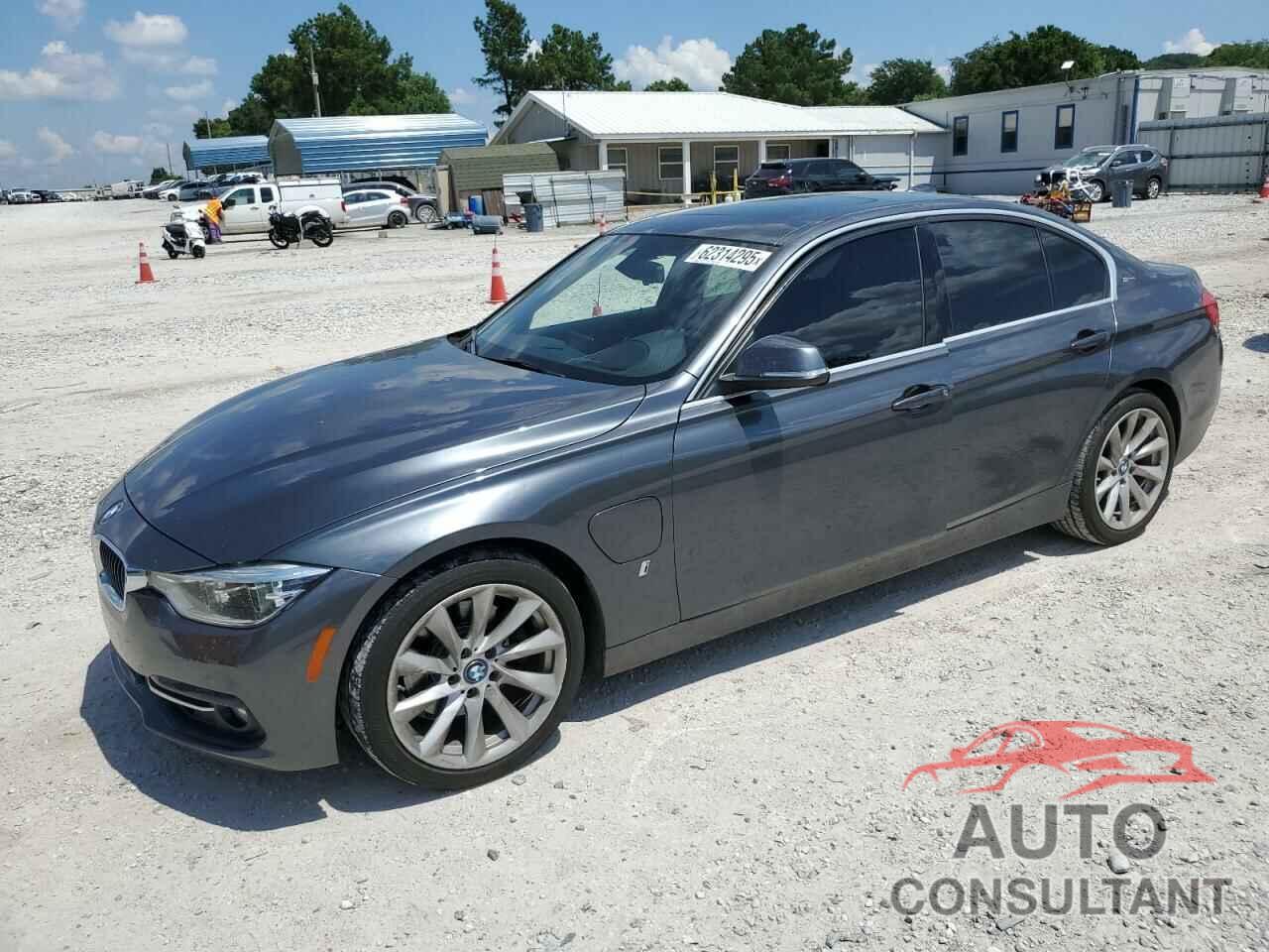 BMW 3 SERIES 2018 - WBA8E1C58JA167698
