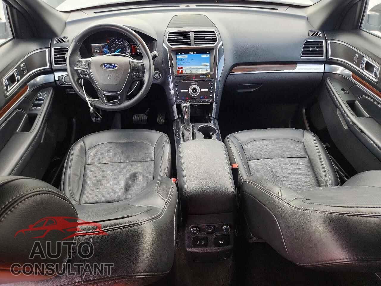FORD EXPLORER 2017 - 1FM5K7F84HGD40224