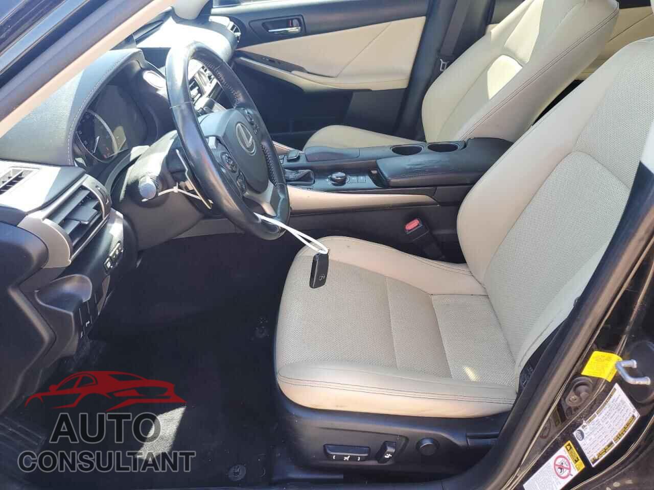 LEXUS IS 2014 - JTHBF1D27E5036639