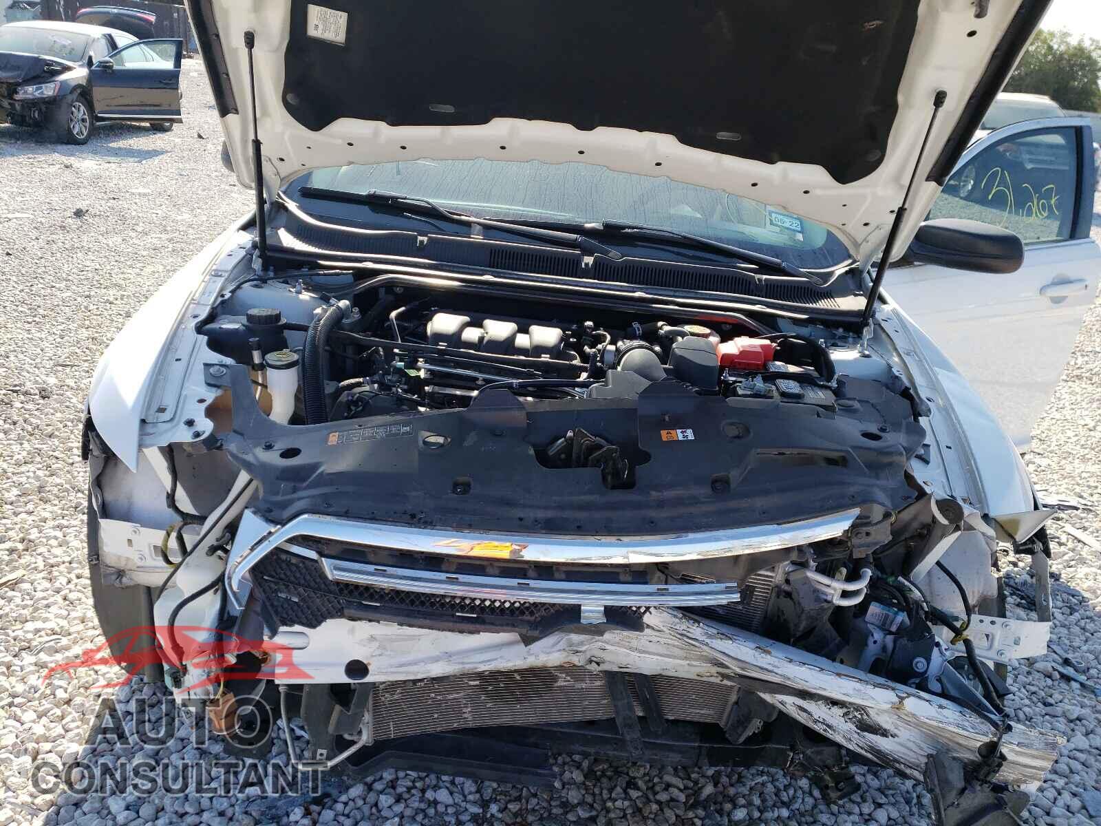 FORD TAURUS 2018 - 1FAHP2D84JG134745