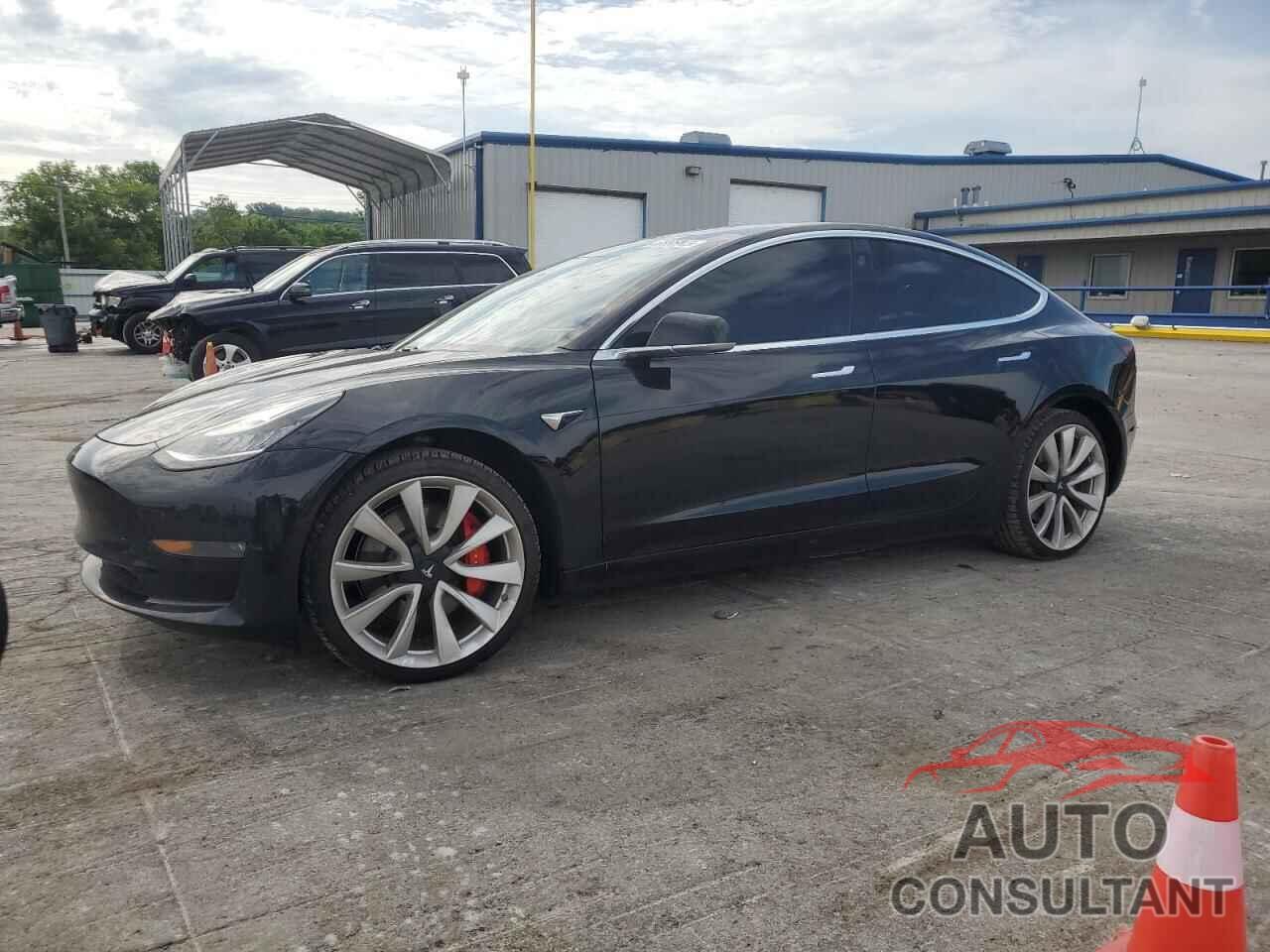 TESLA MODEL 3 2019 - 5YJ3E1EB8KF438686