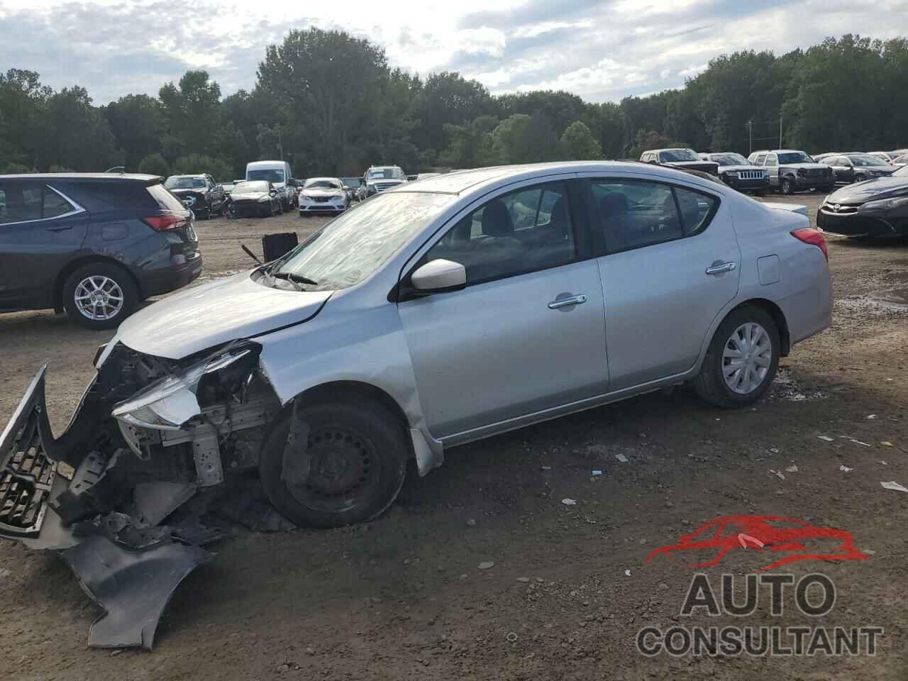 NISSAN VERSA 2017 - 3N1CN7AP5HL875739