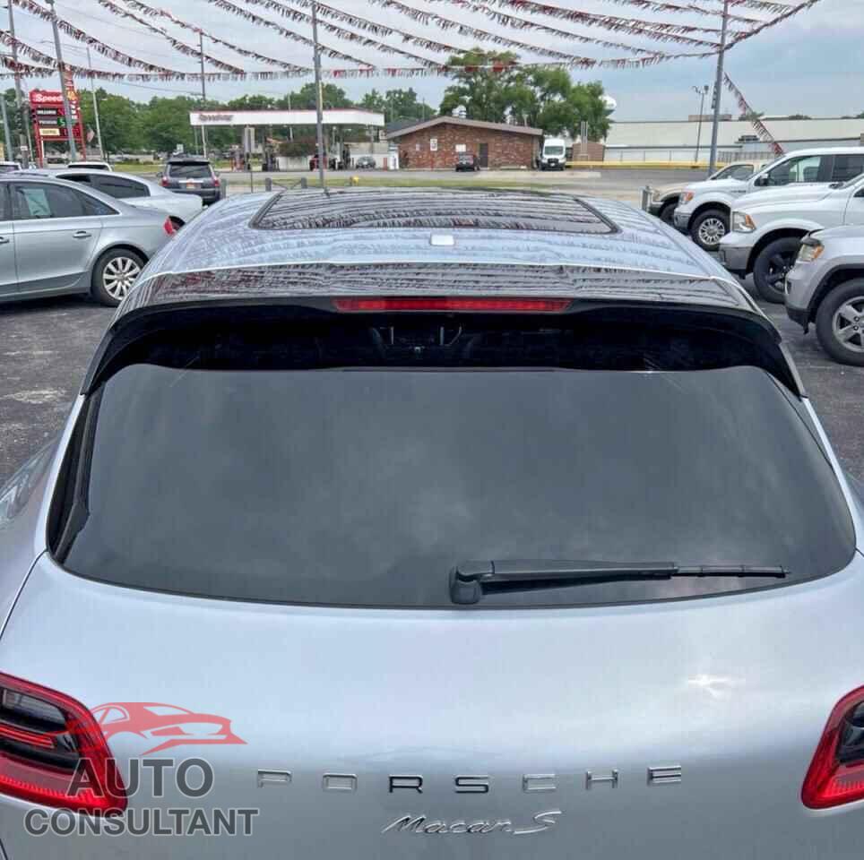 PORSCHE MACAN 2017 - WP1AB2A56HLB10242