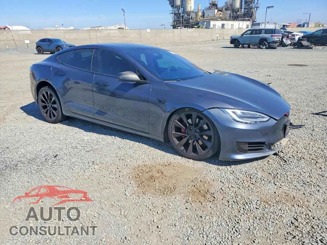 TESLA MODEL S 2020 - 5YJSA1E21LF391557