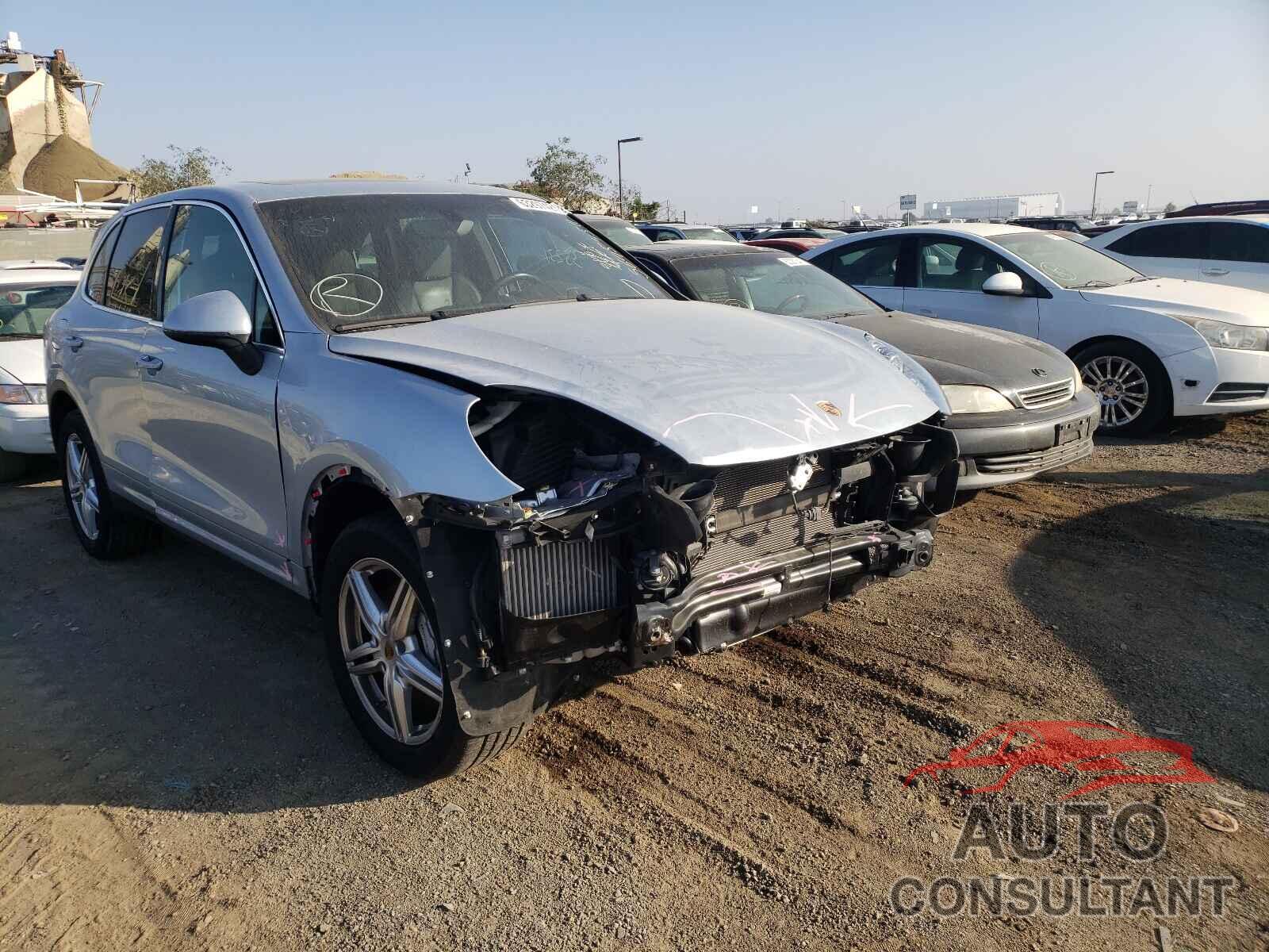 PORSCHE CAYENNE 2018 - WP1AB2A22JLA60936