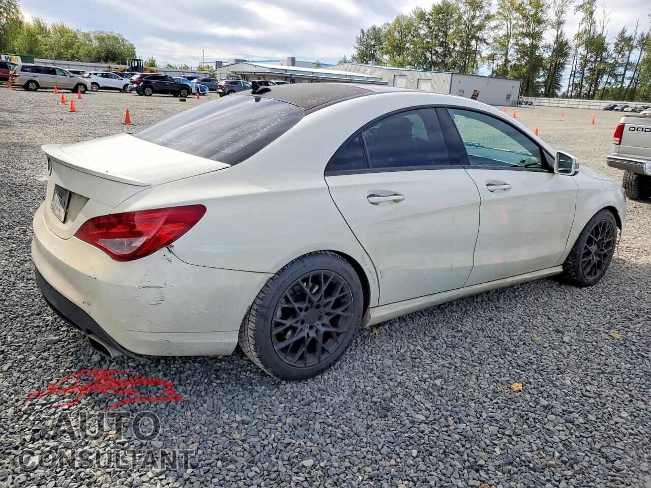 MERCEDES-BENZ CLA-CLASS 2015 - WDDSJ4EB2FN225674