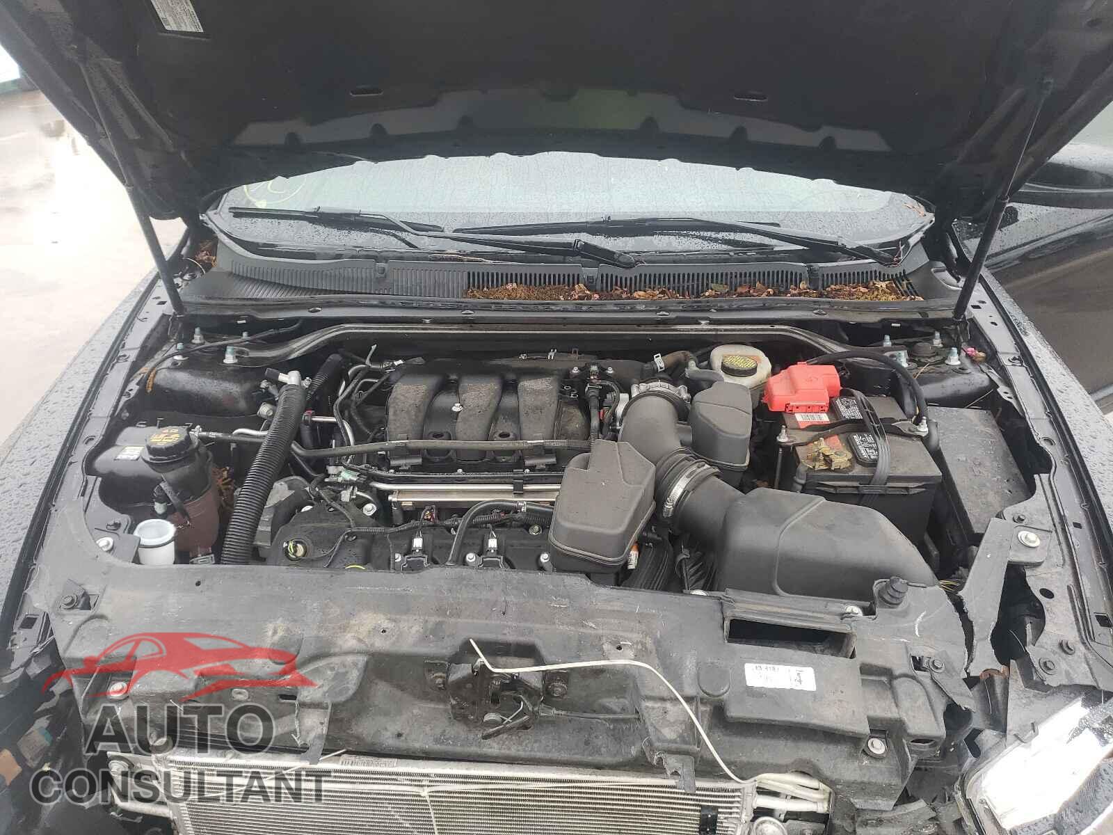 FORD TAURUS 2017 - 1FAHP2E89HG127718