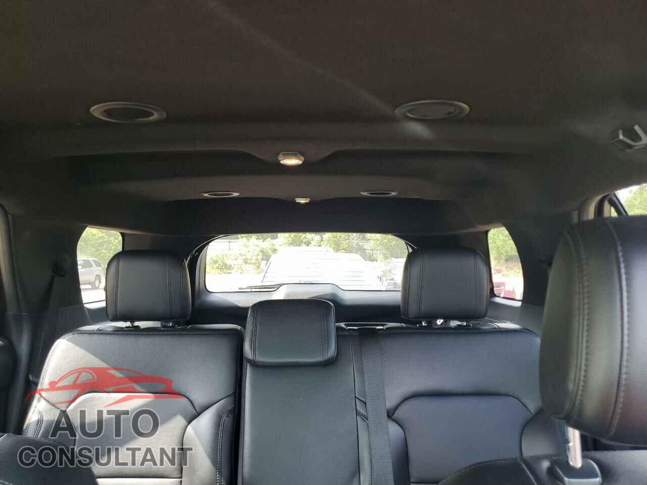 FORD EXPLORER 2018 - 1FM5K8D8XJGB87671