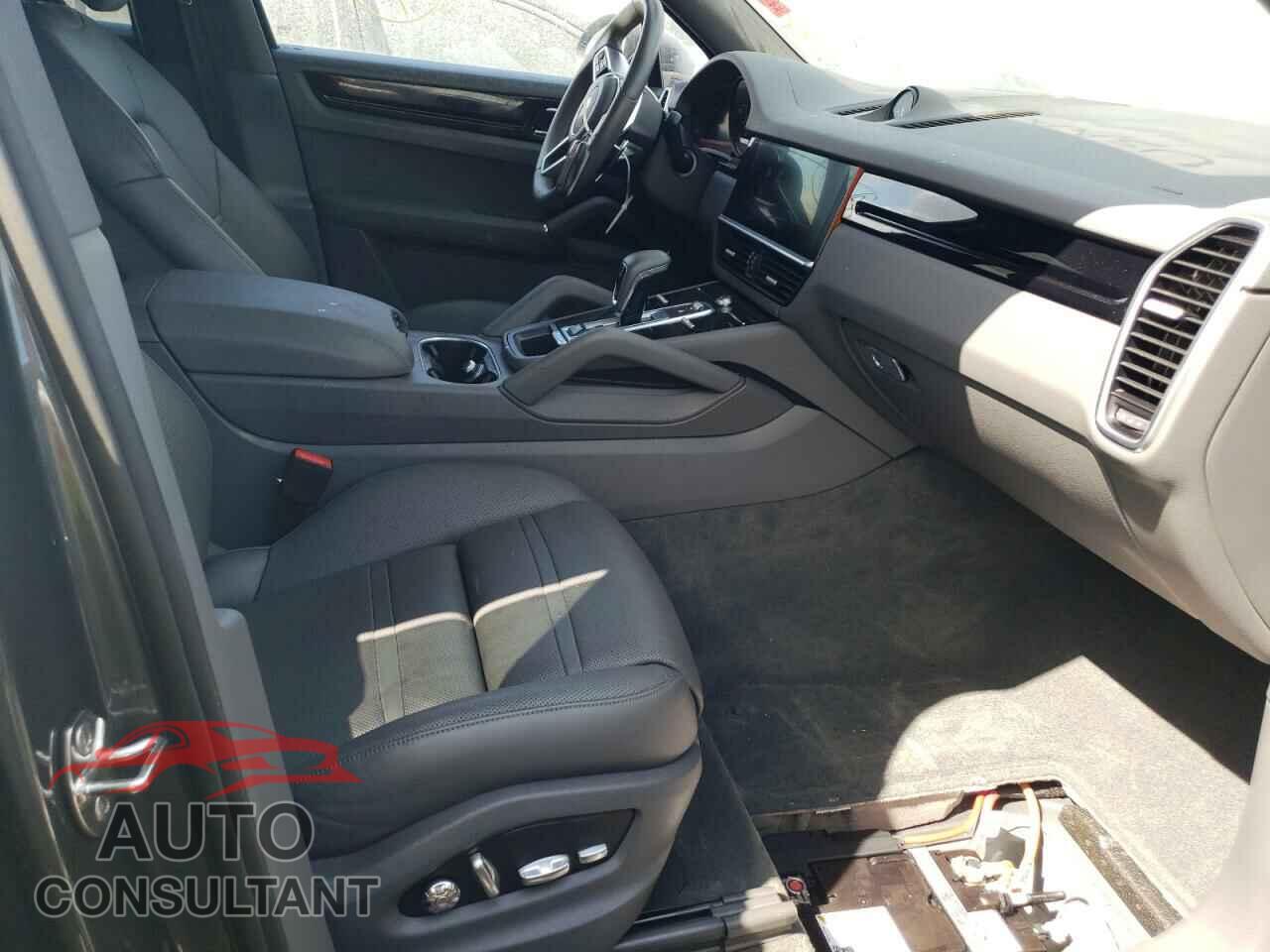 PORSCHE CAYENNE 2019 - WP1AA2AY5KDA06372