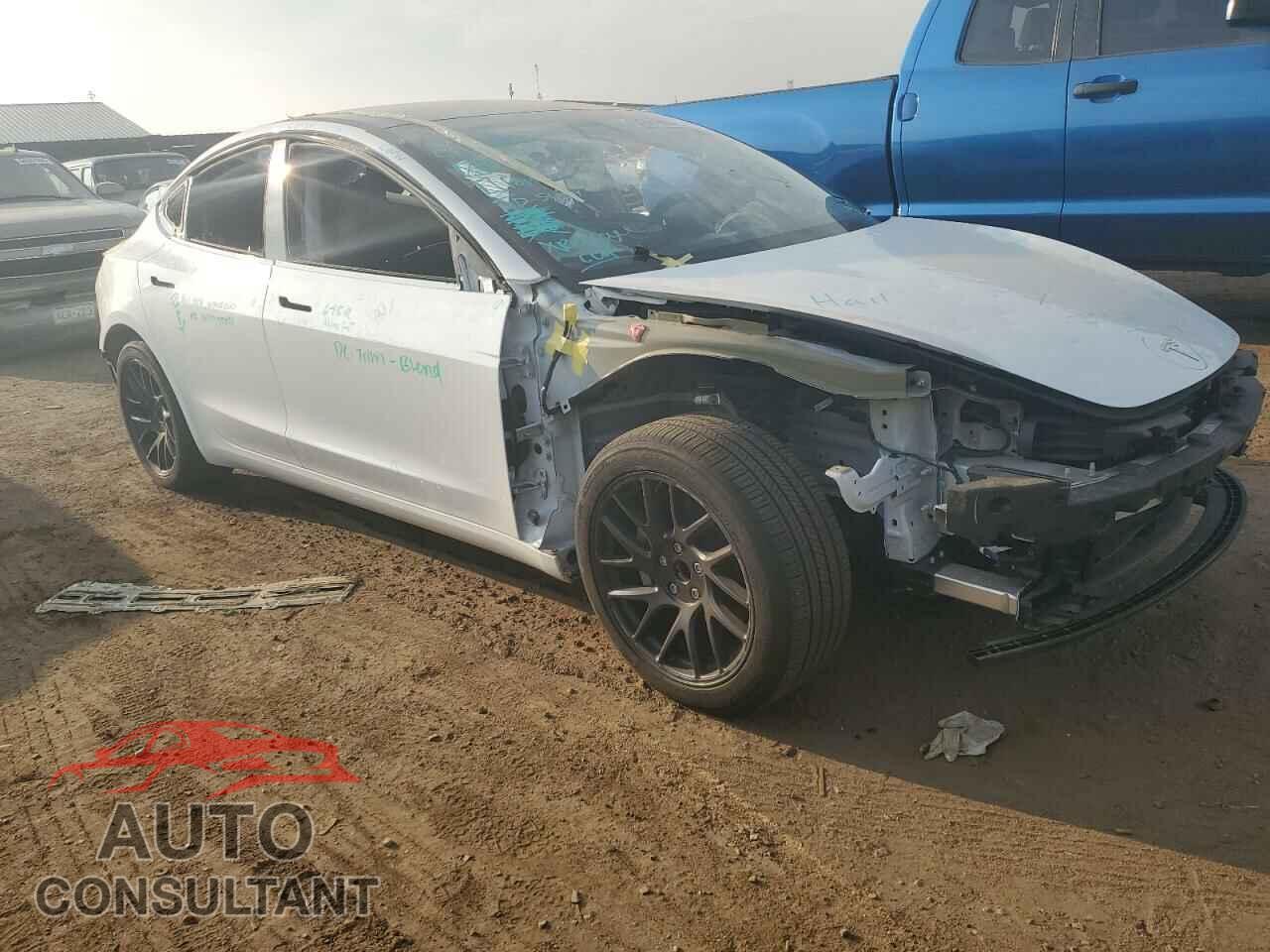 TESLA MODEL 3 2024 - 5YJ3E1EA7RF732484