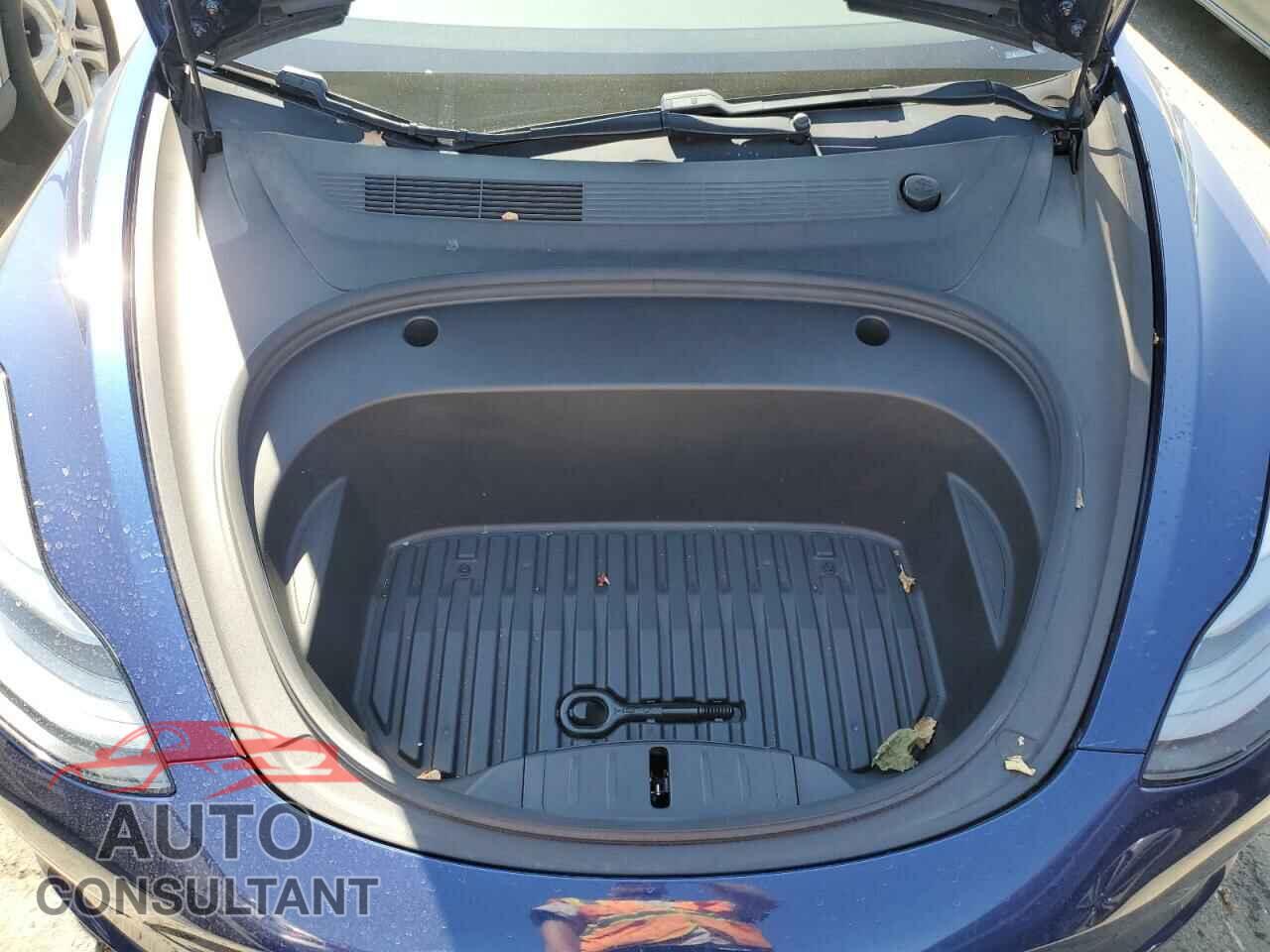 TESLA MODEL 3 2021 - 5YJ3E1EA5MF045996