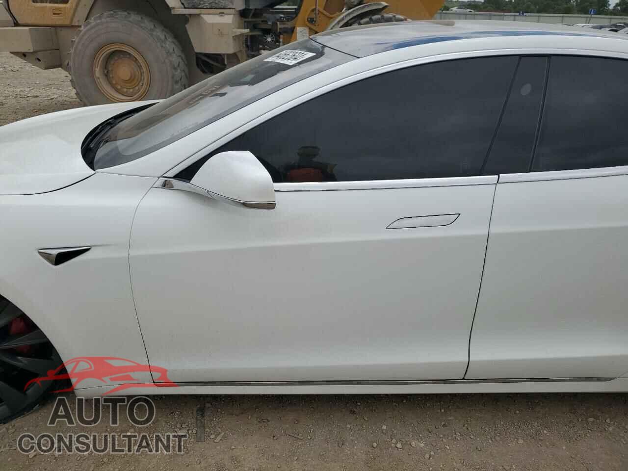 TESLA MODEL S 2020 - 5YJSA1E2XLF403088