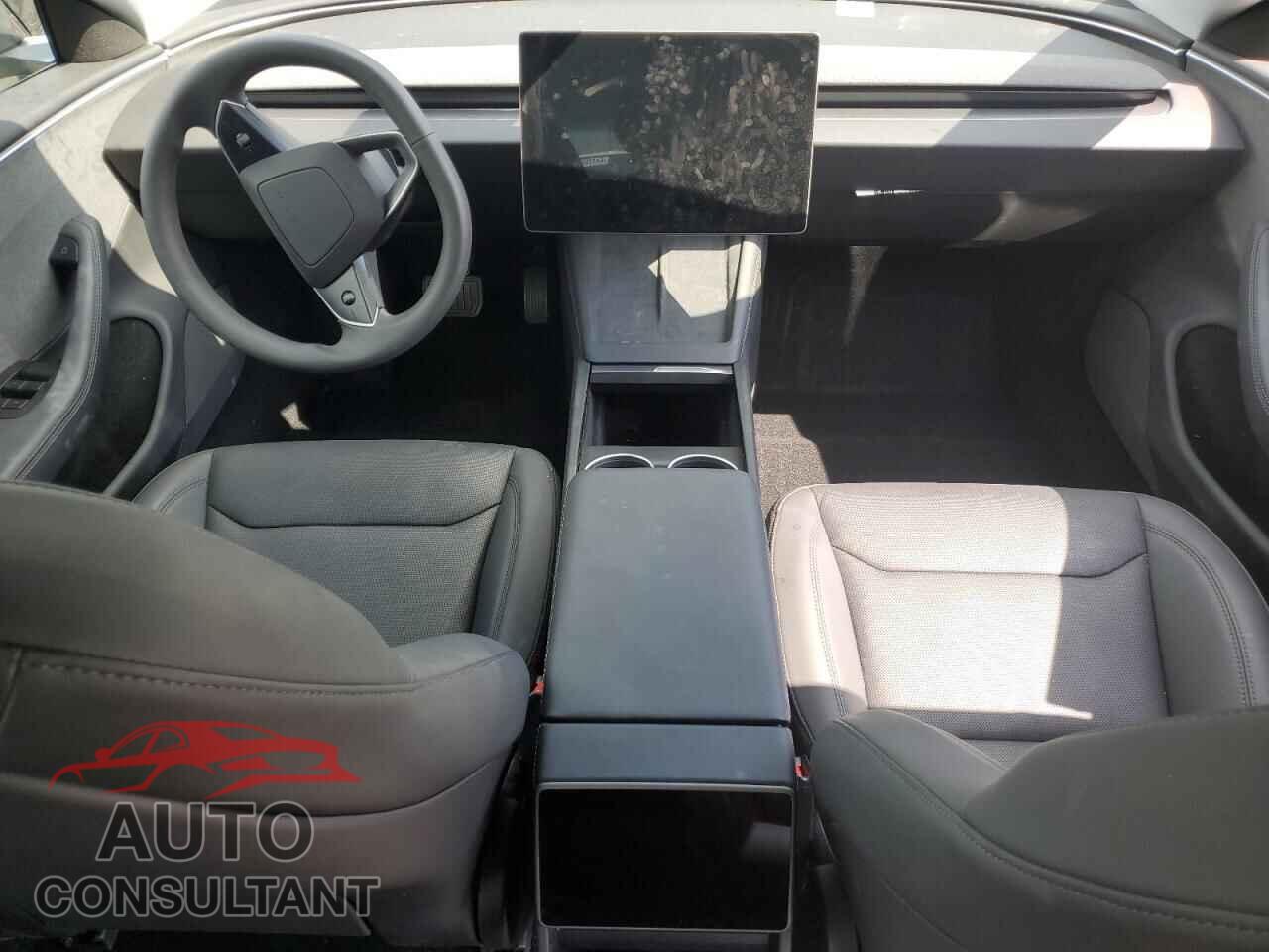 TESLA MODEL 3 2024 - 5YJ3E1EA6RF862403