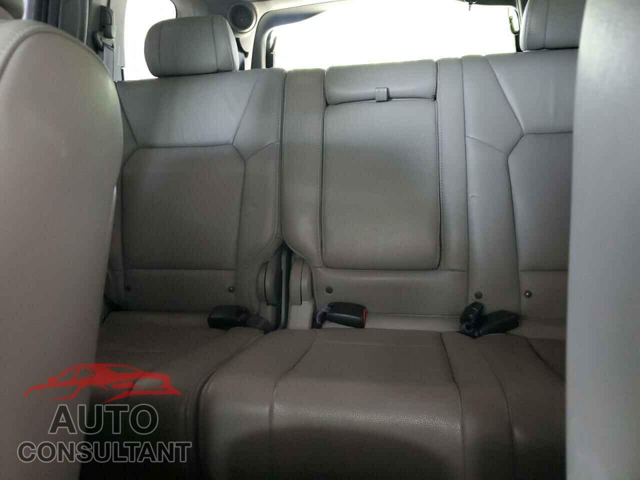 HONDA PILOT 2011 - 5FNYF4H97BB086813